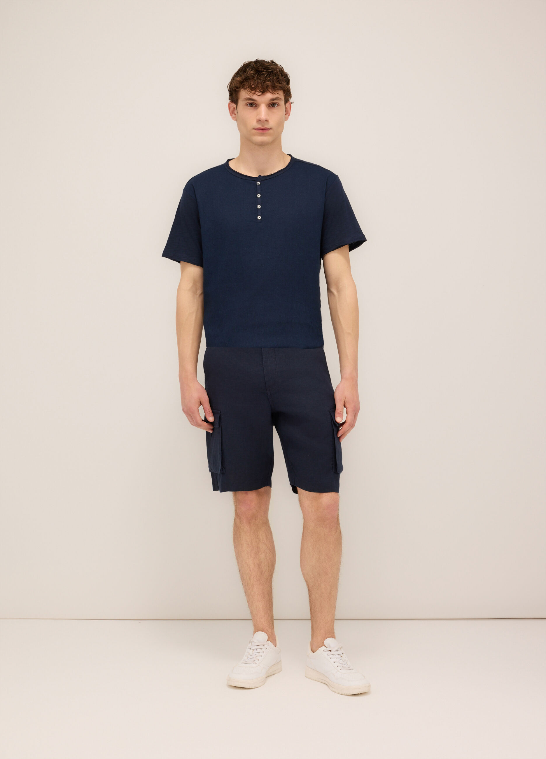 Bermuda cargo regular fit in lino uomo
