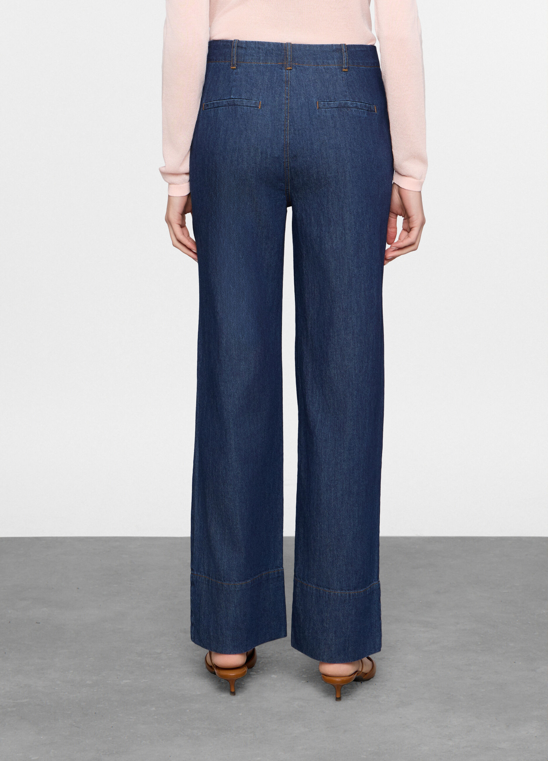 Pantaloni straight fit in denim donna_1