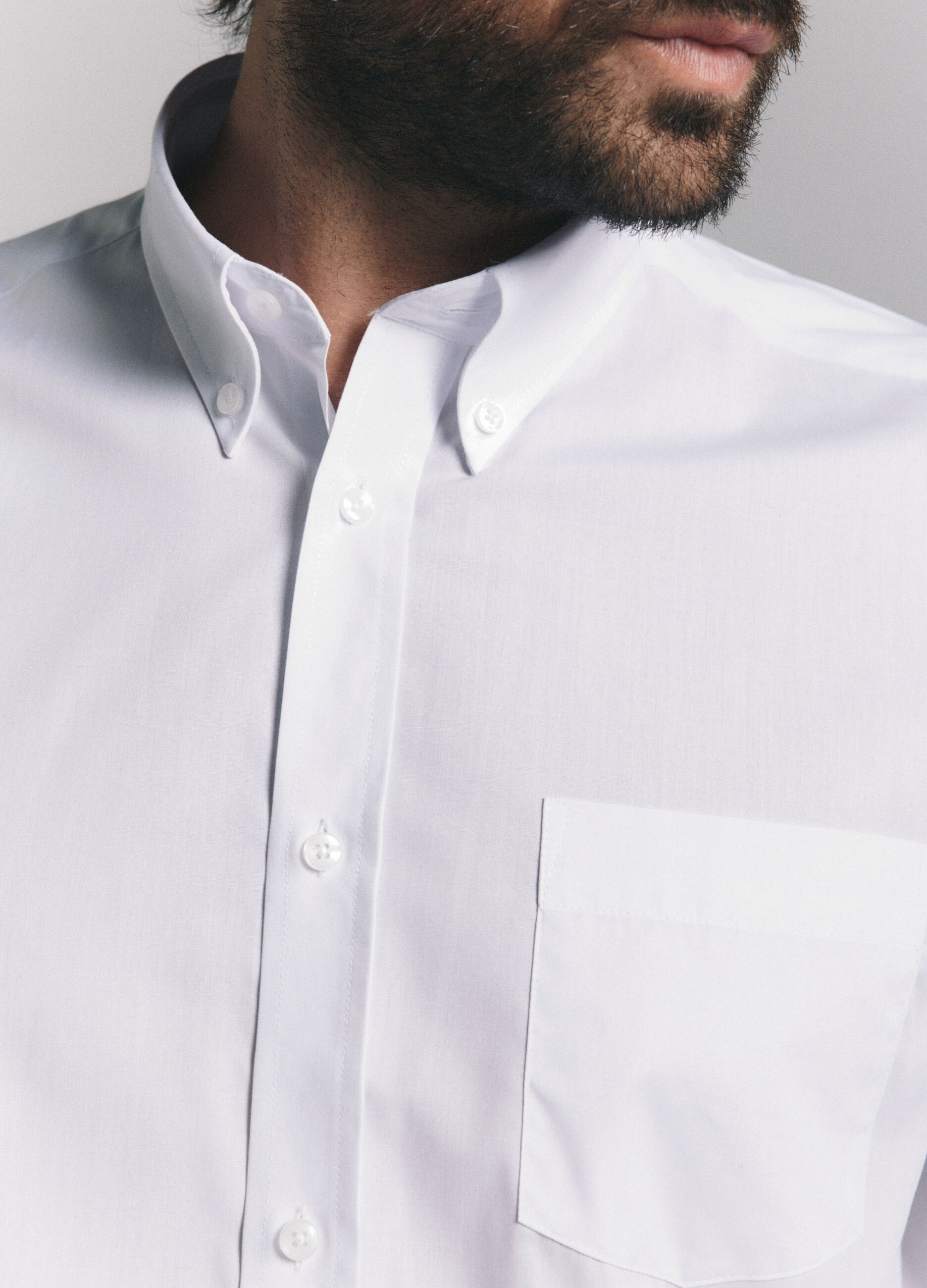 Camicia regular fit con colletto button down uomo_5