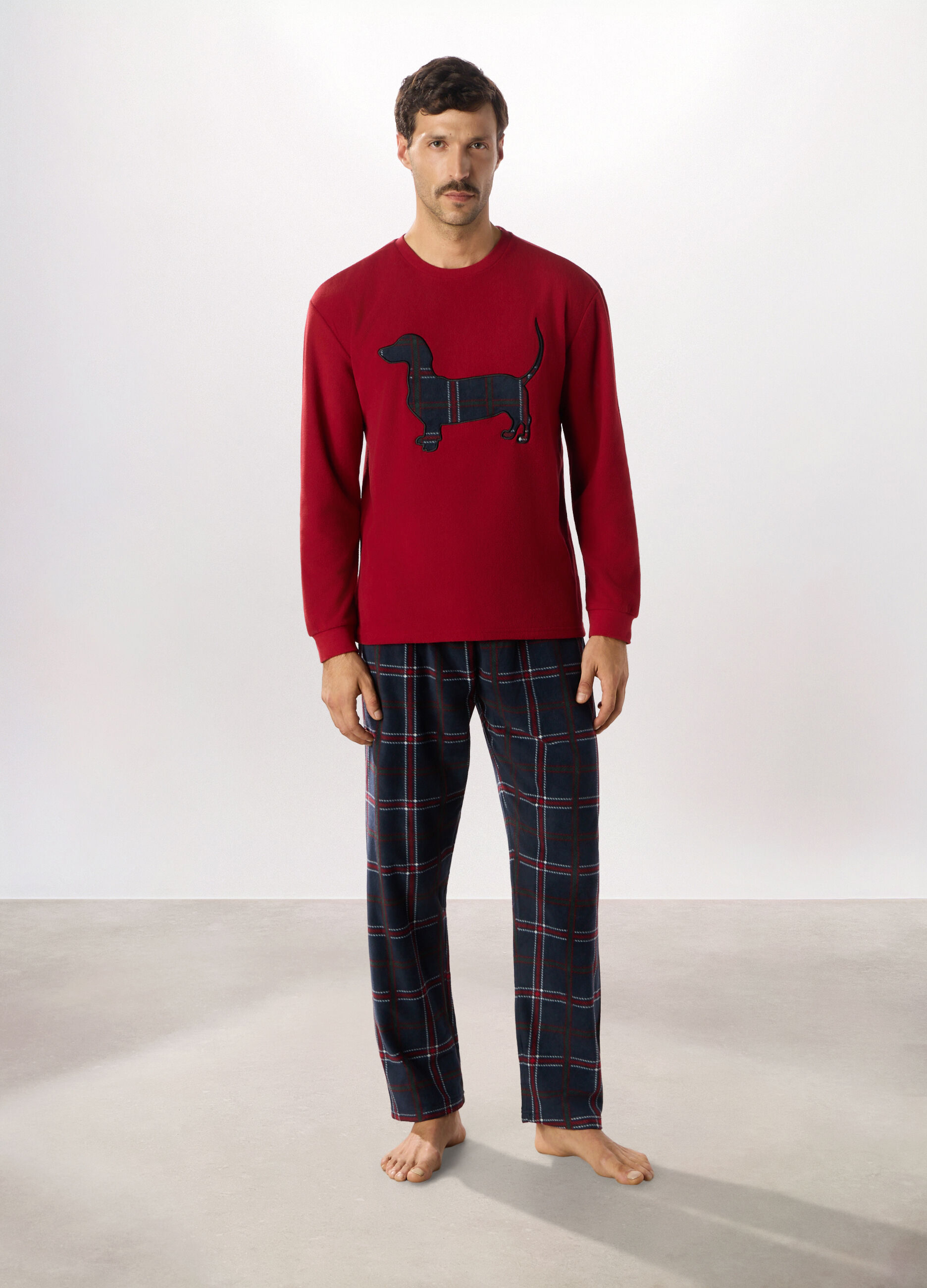 Pigiama lungo con ricamo in pile uomo_0