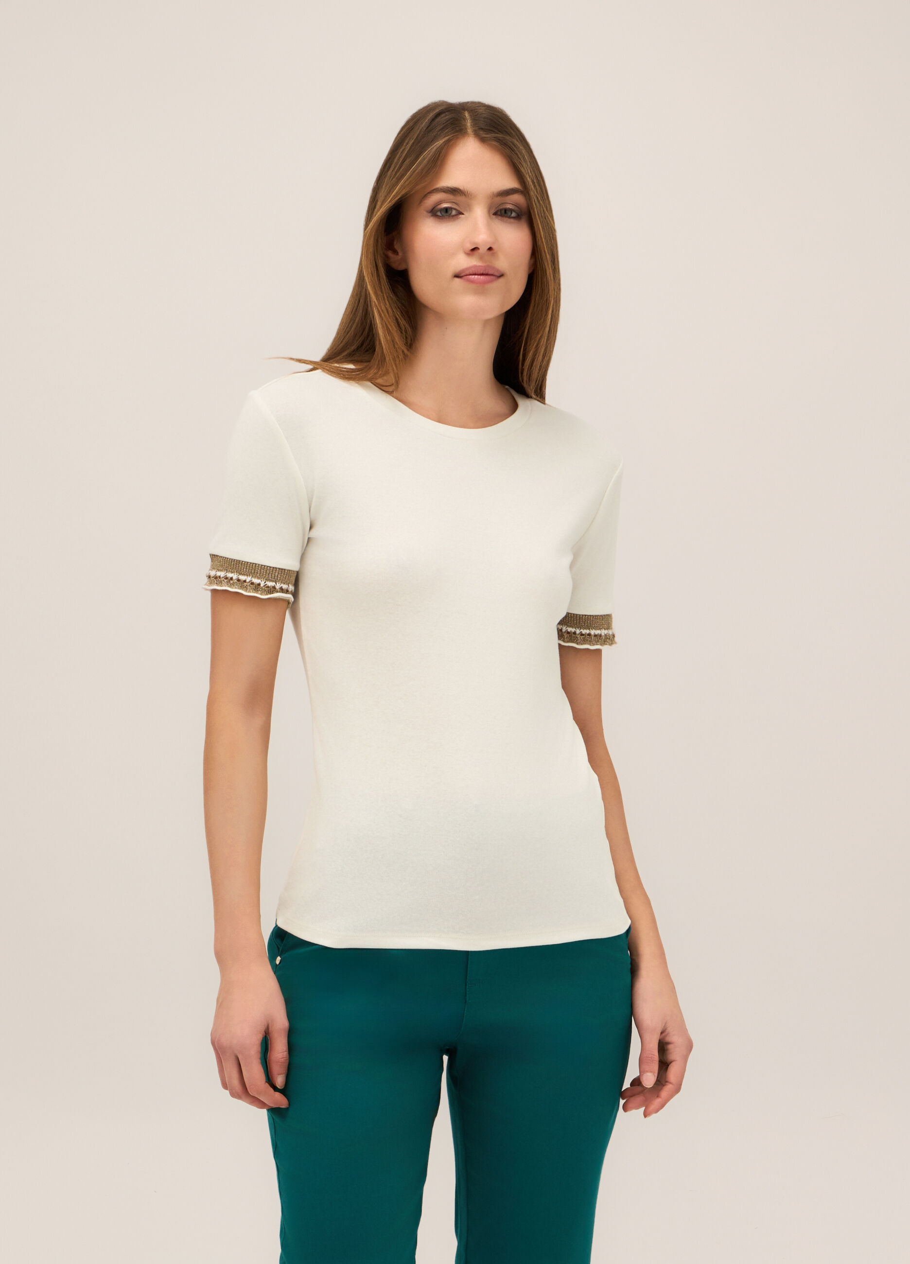 T-shirt a maniche corte in cotone stretch donna_0