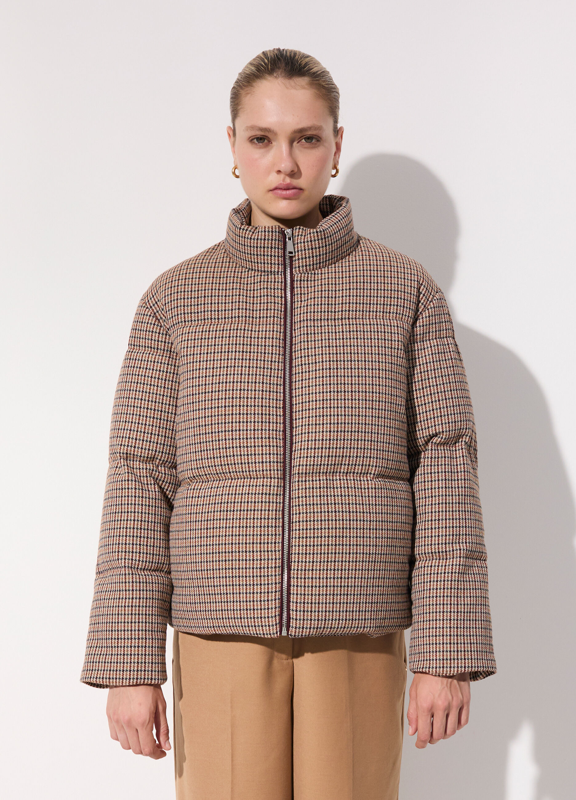 Giubbino imbottito a collo alto donna_1