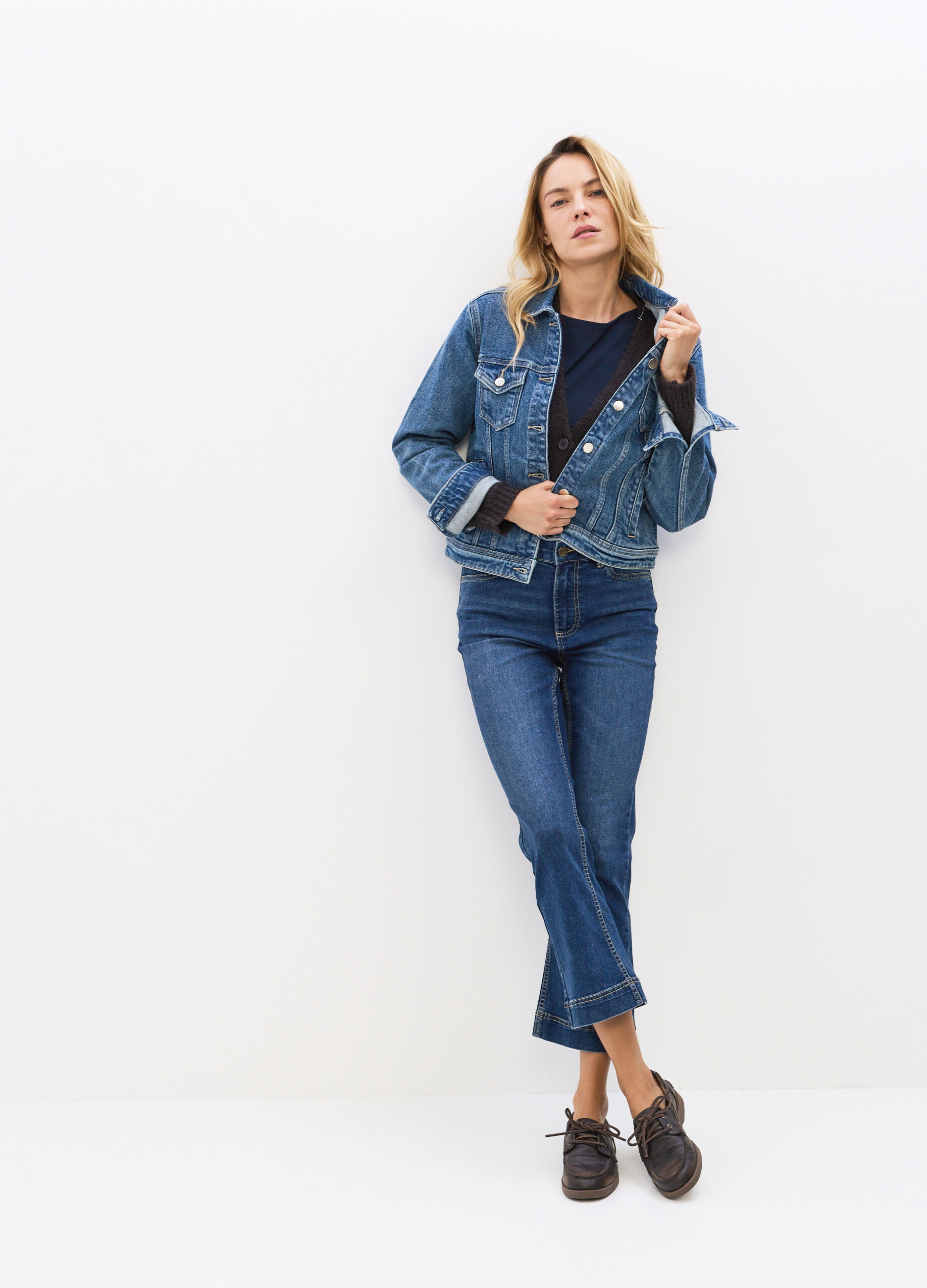 Pantaloni Flare Fit in denim stretch misto cotone donna_0