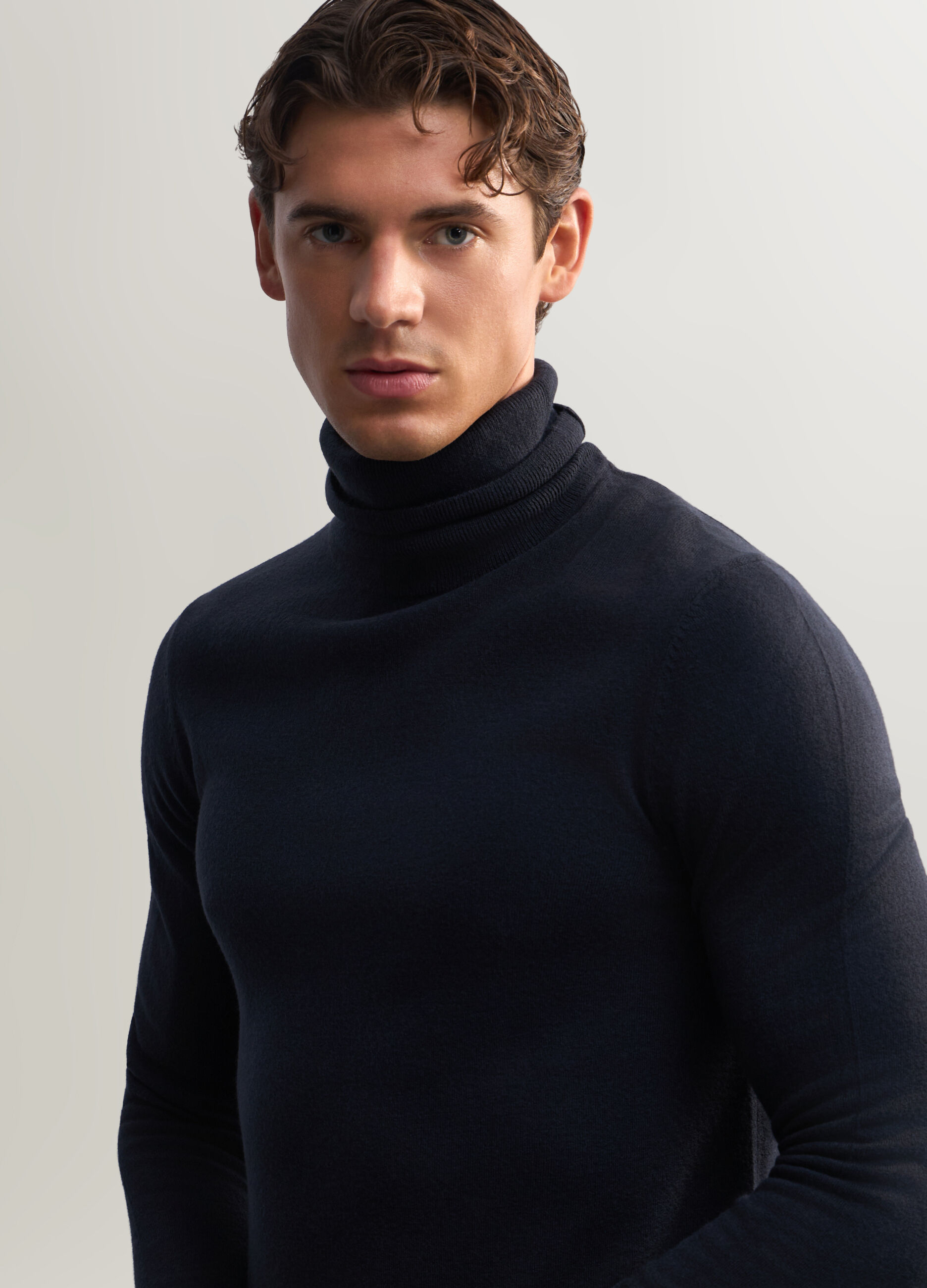 Maglione collo alto slim fit uomo_2