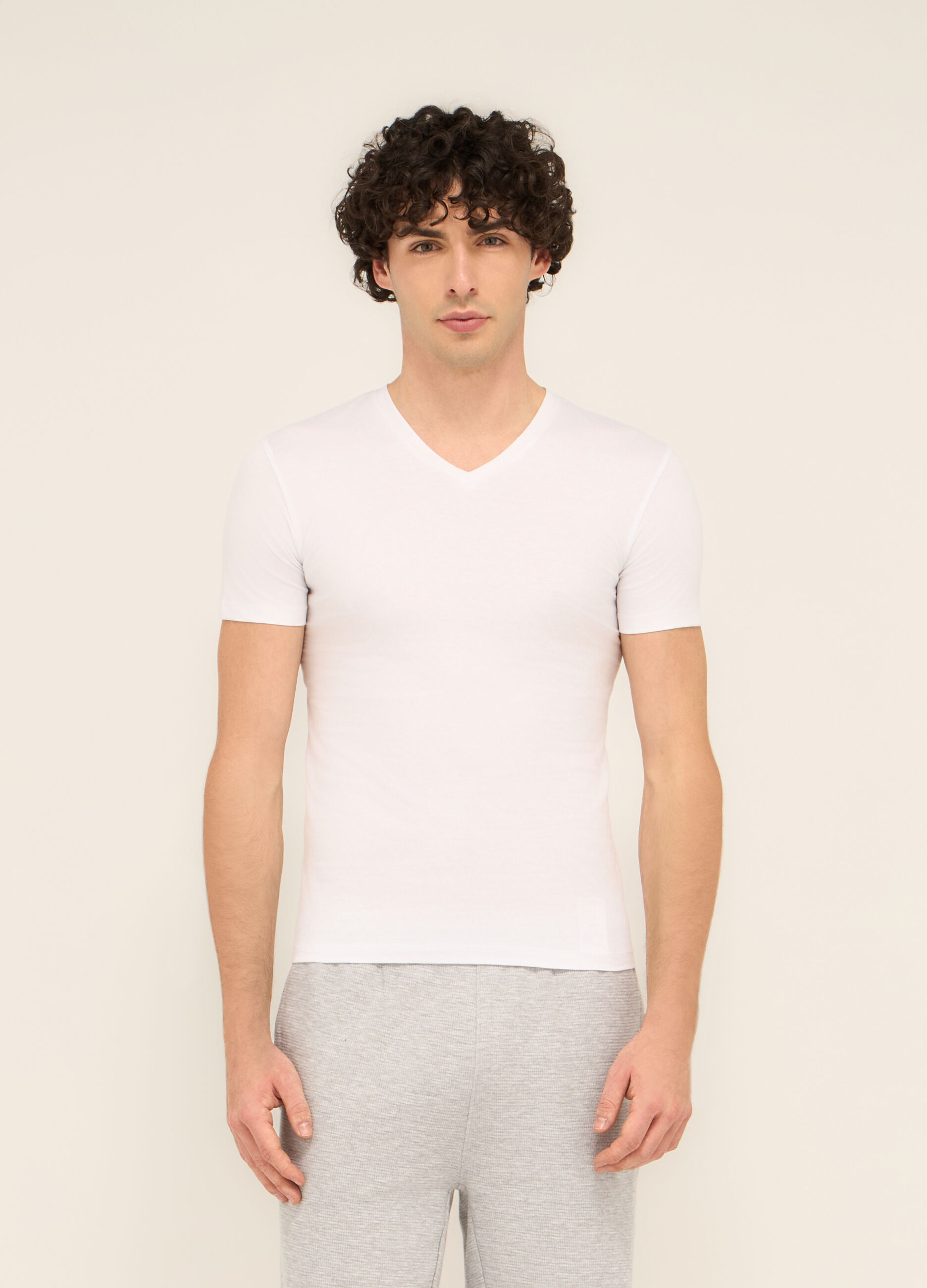 T-shirt intima scollo a V in cotone uomo_0