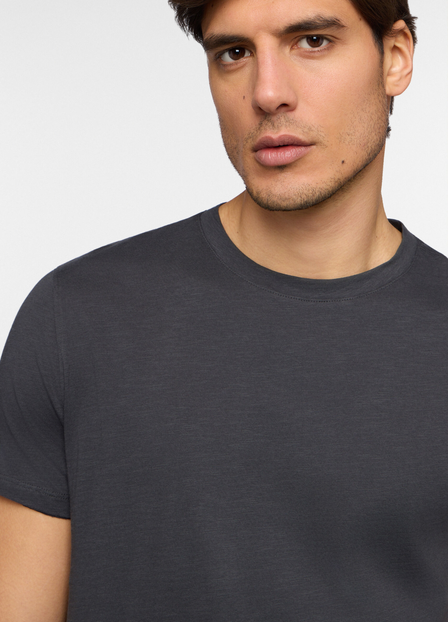 T-shirt a maniche corte slim fit in cotone uomo_2