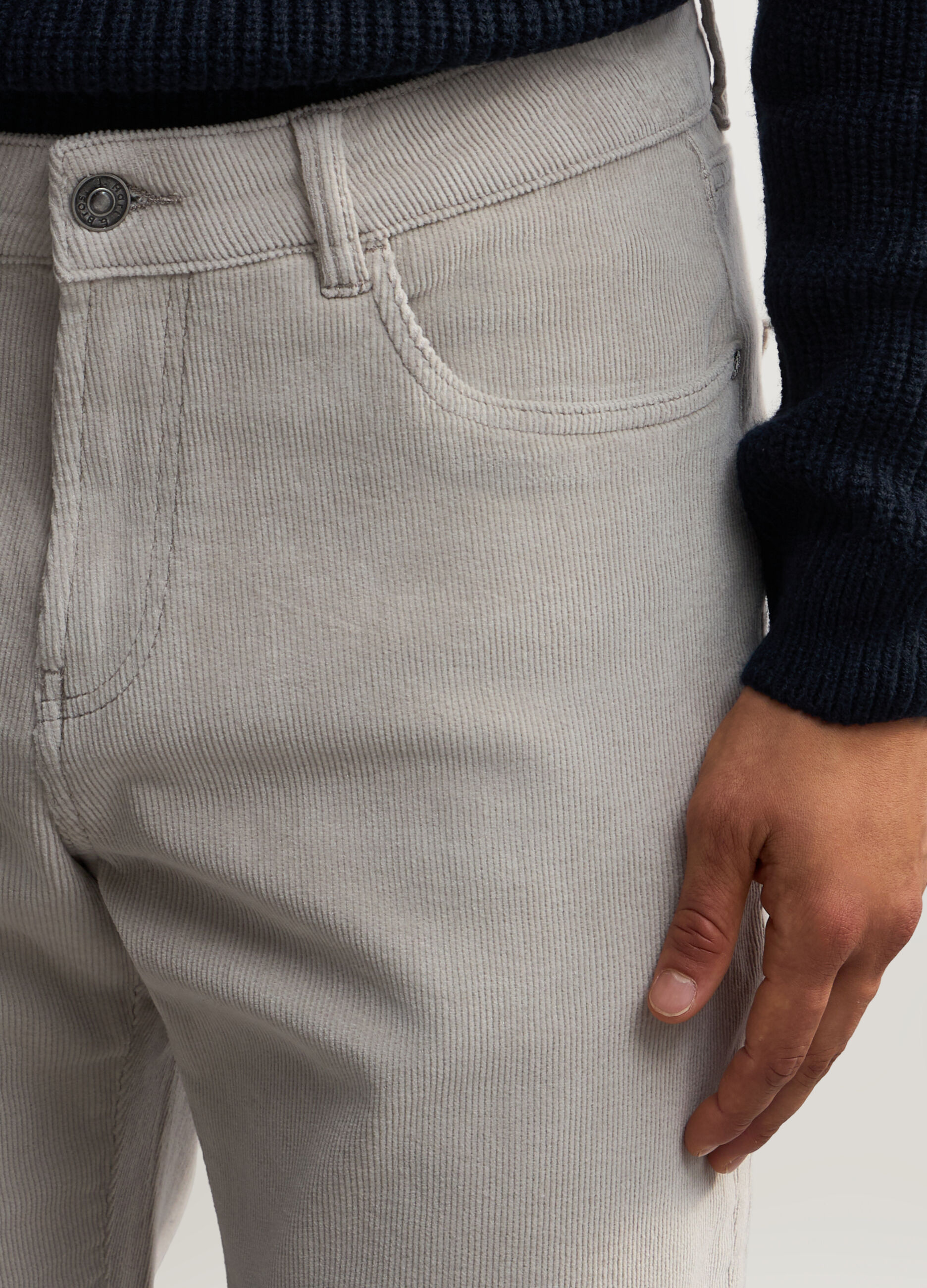 Pantaloni cinque tasche in velluto a coste uomo_3