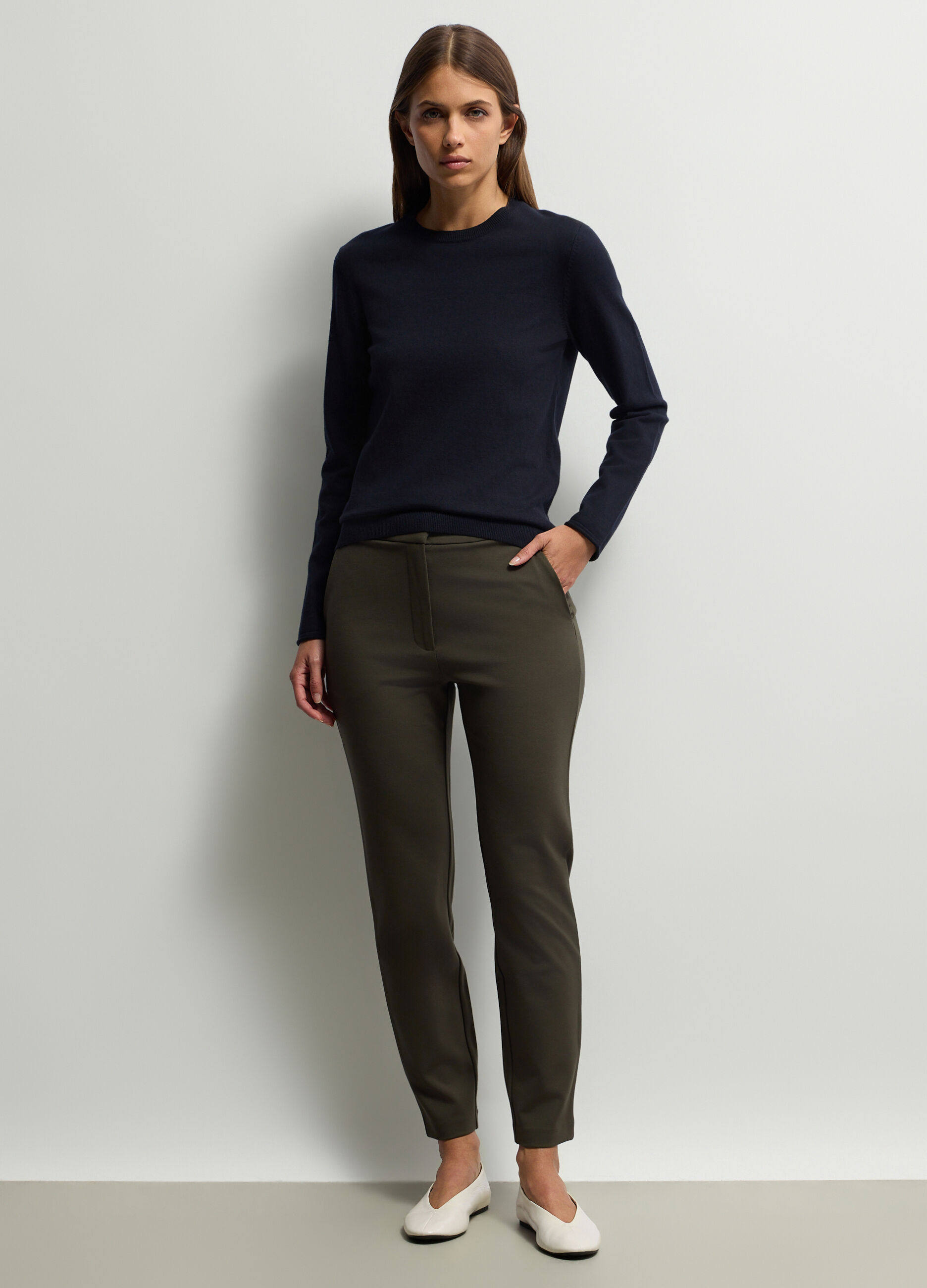Pantaloni Fit Slim in Punto Milano di misto viscosa stretch donna_0
