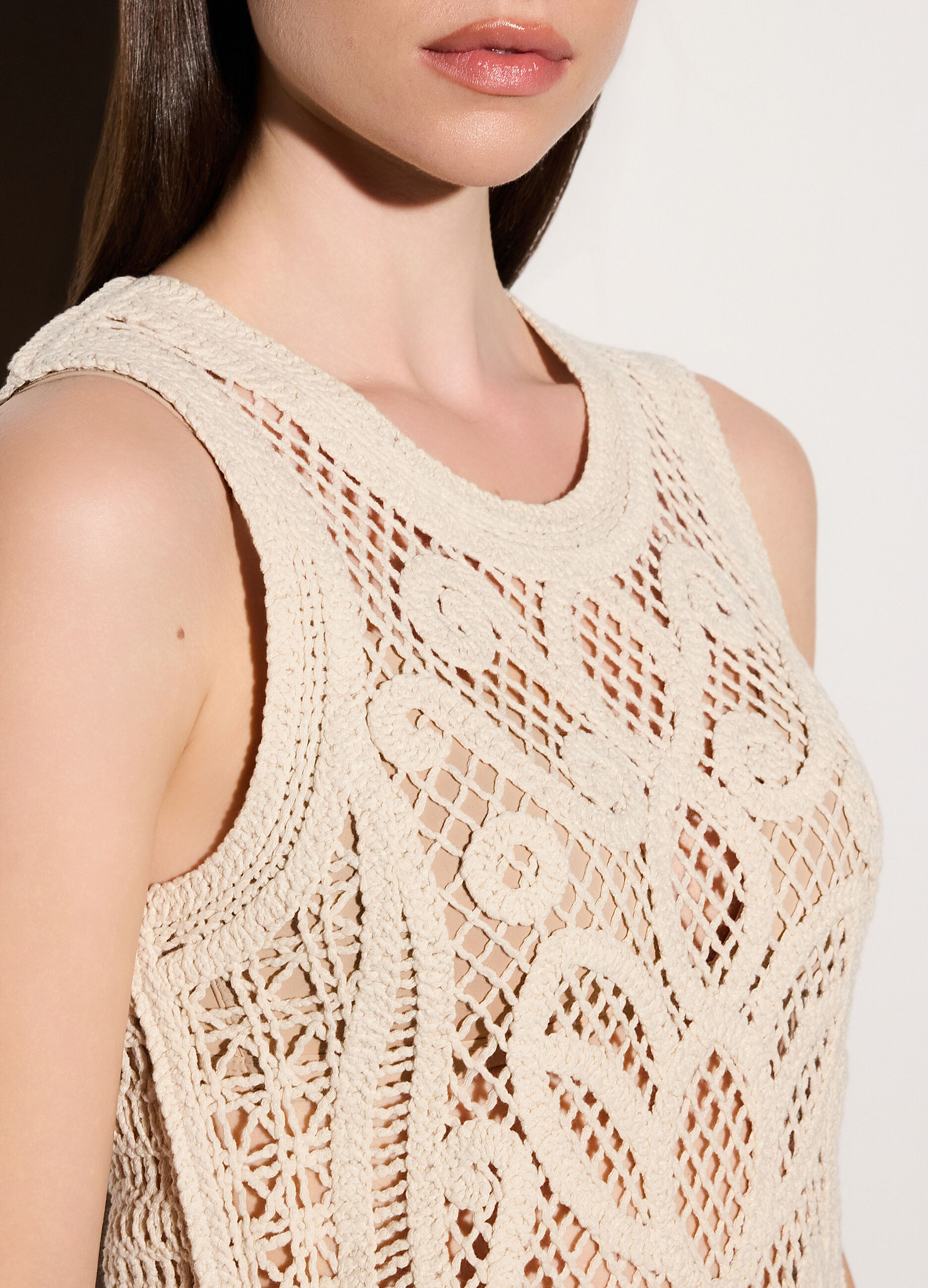 Top girocollo crochet donna_3