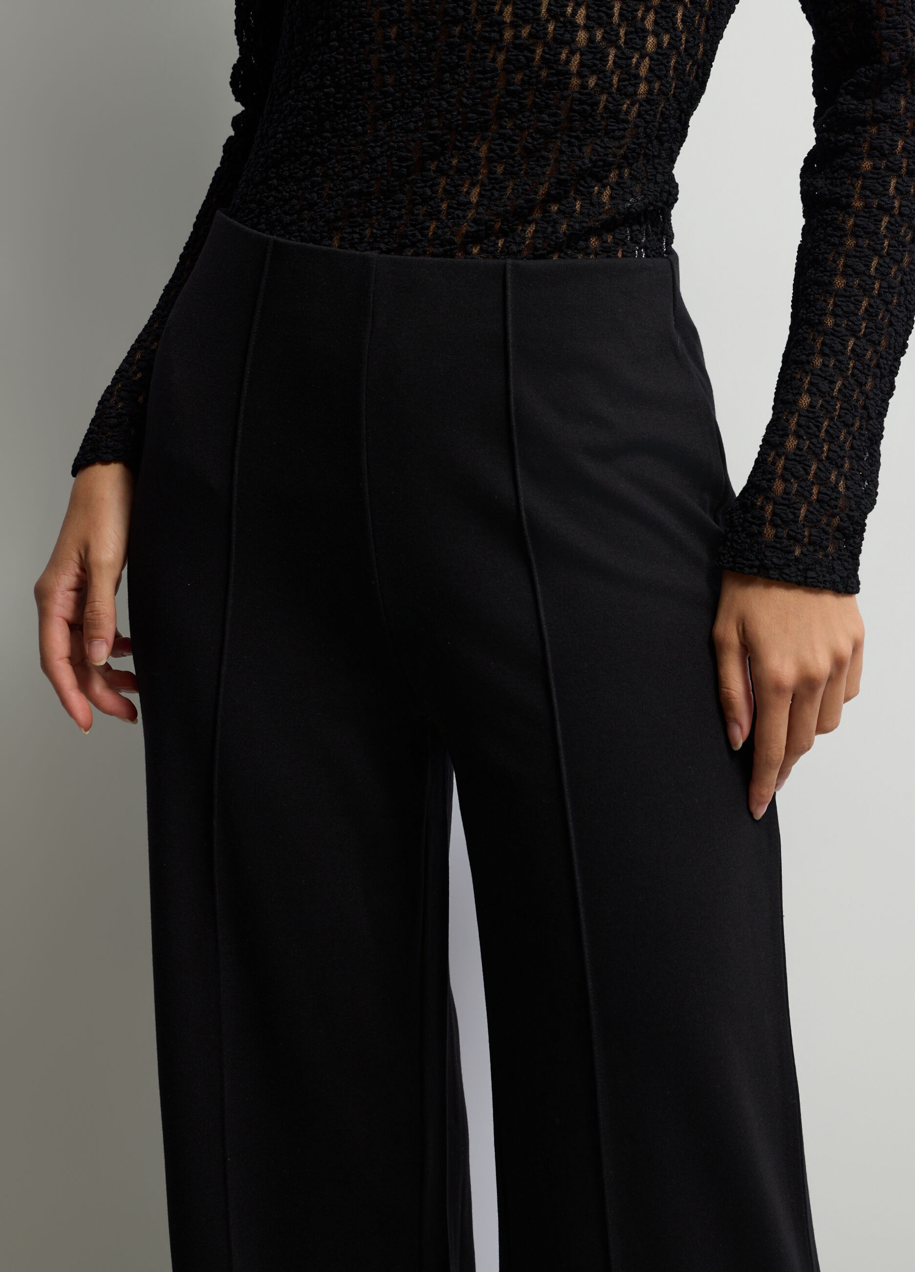 Pantaloni Fit Over in punto Milano di misto viscosa stretch donna_3