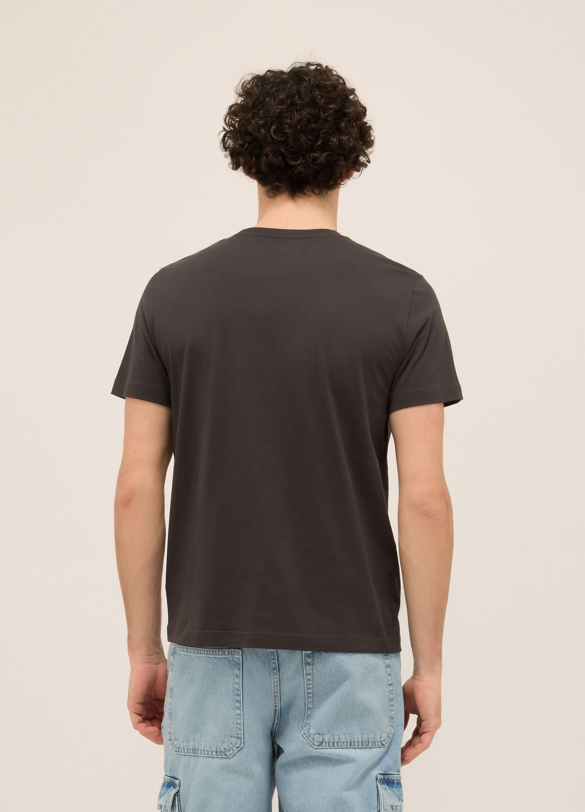 T-shirt girocollo in cotone con stampa uomo_1