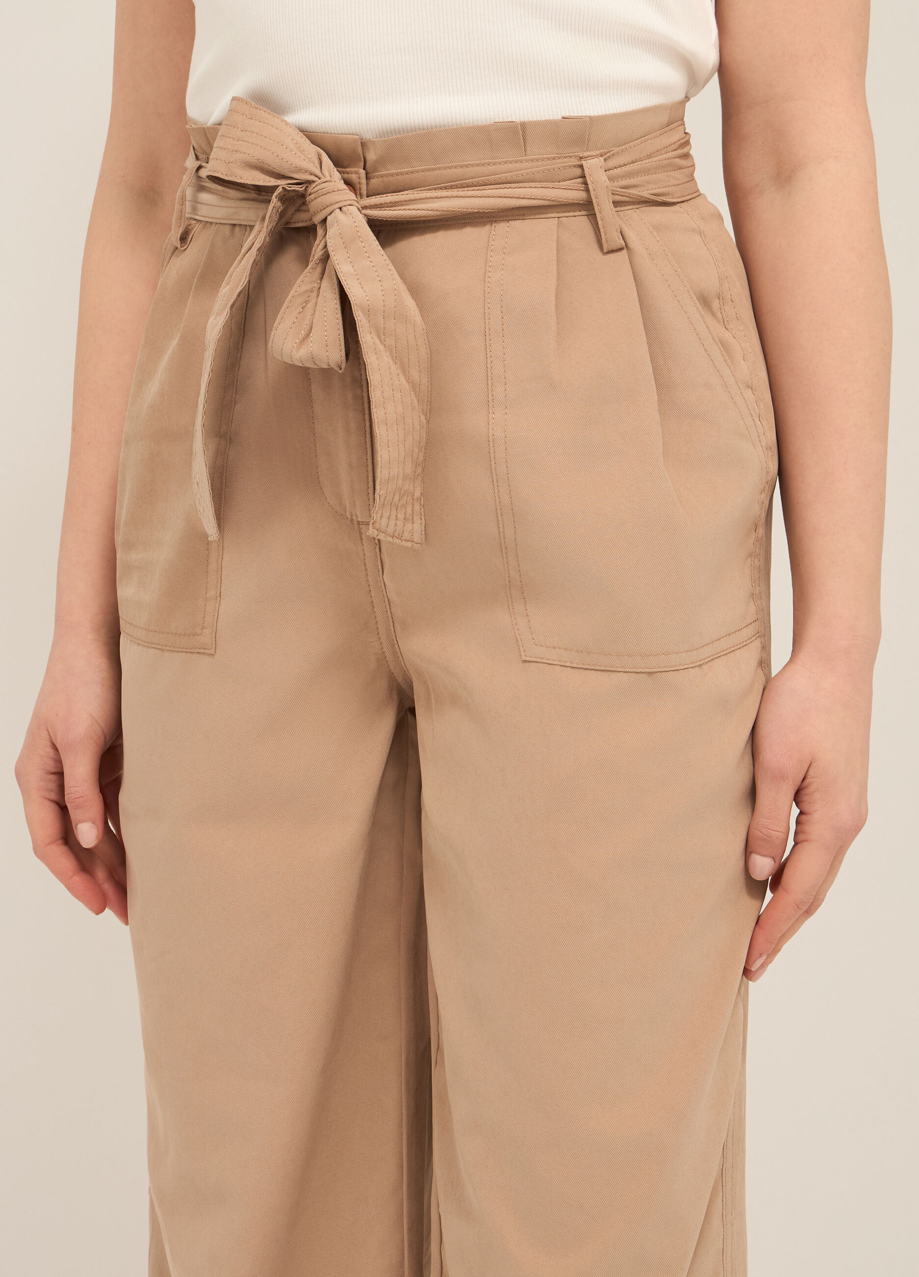 Pantaloni in twill stretch donna_2