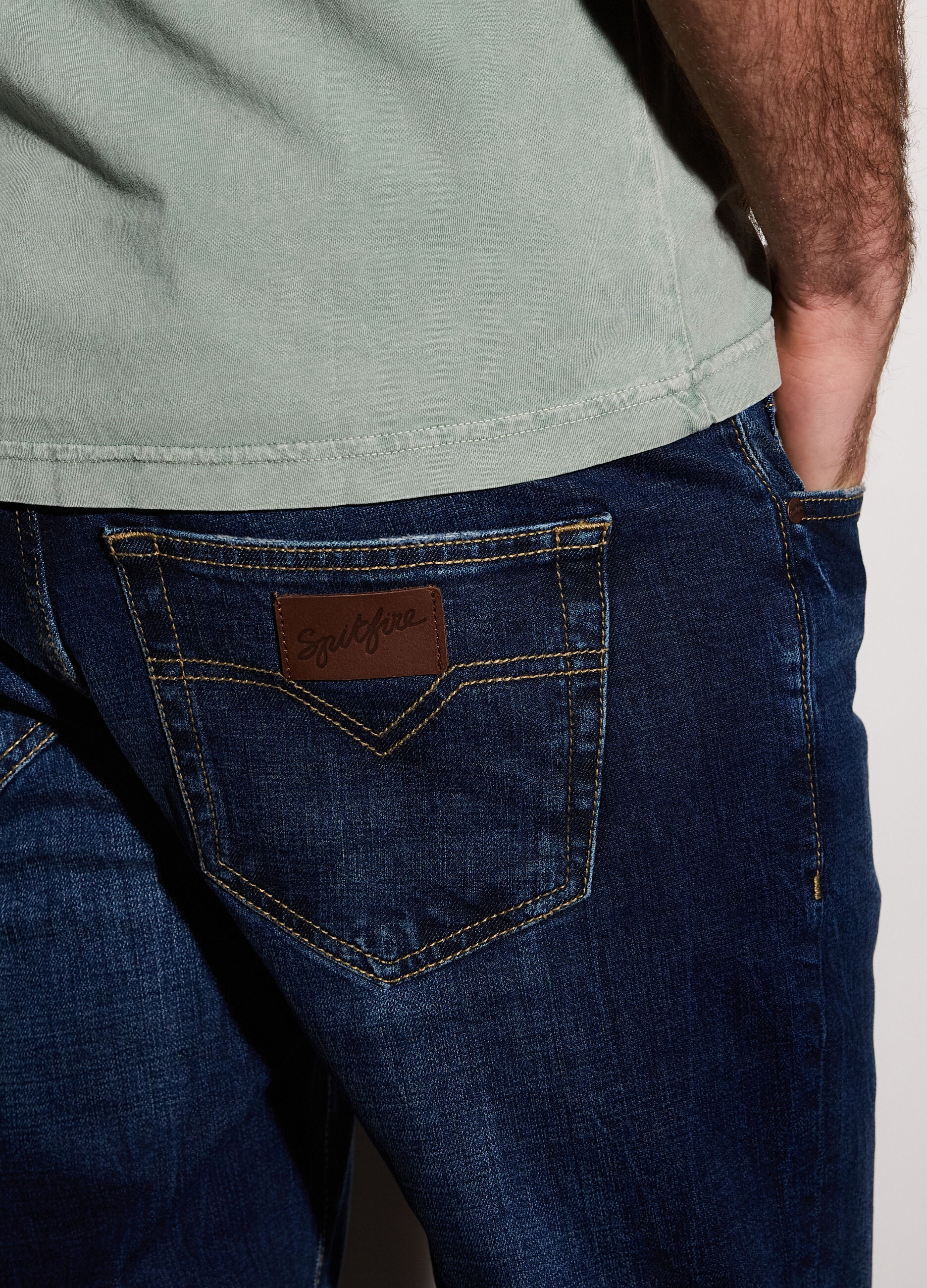 Jeans regular fit in denim di cotone uomo_2