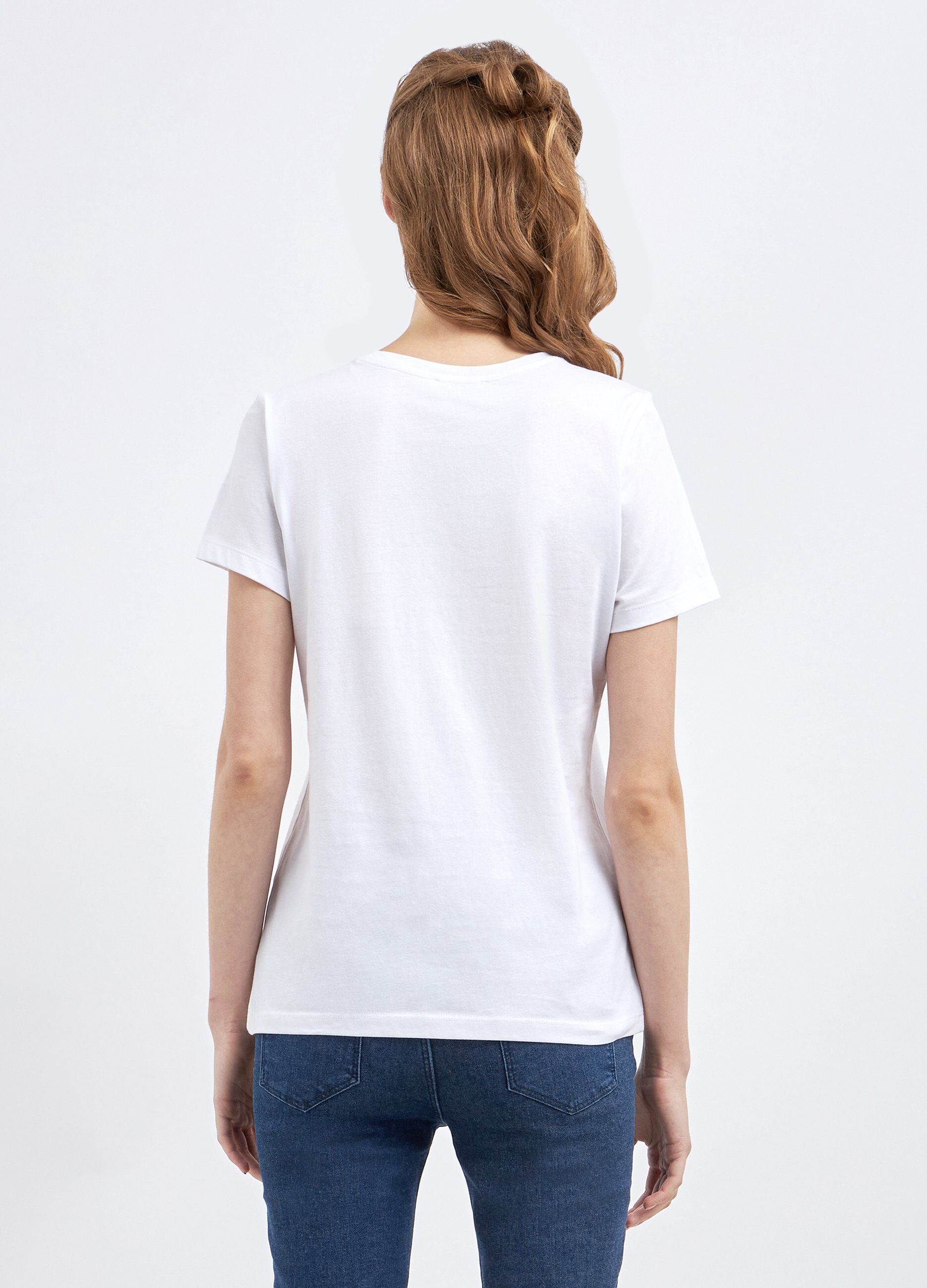 T-shirt con ricami ed applicazioni donna_1