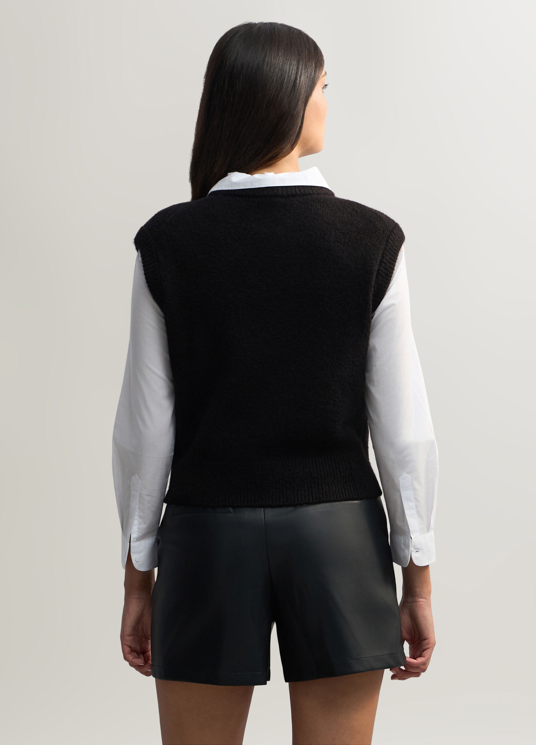 Gilet girocollo in maglia rasata donna_1