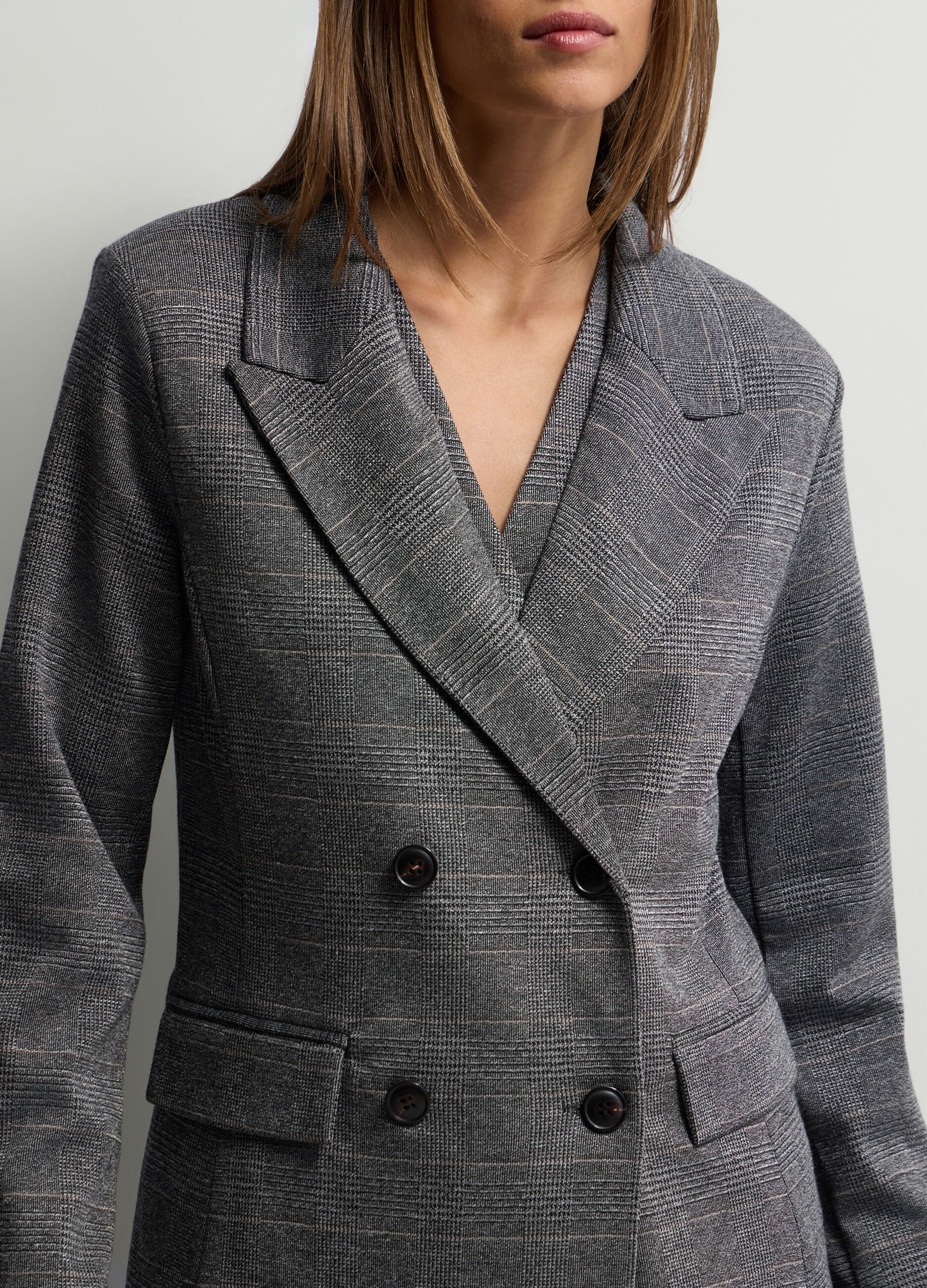 Blazer doppiopetto con scollo reverse donna_2