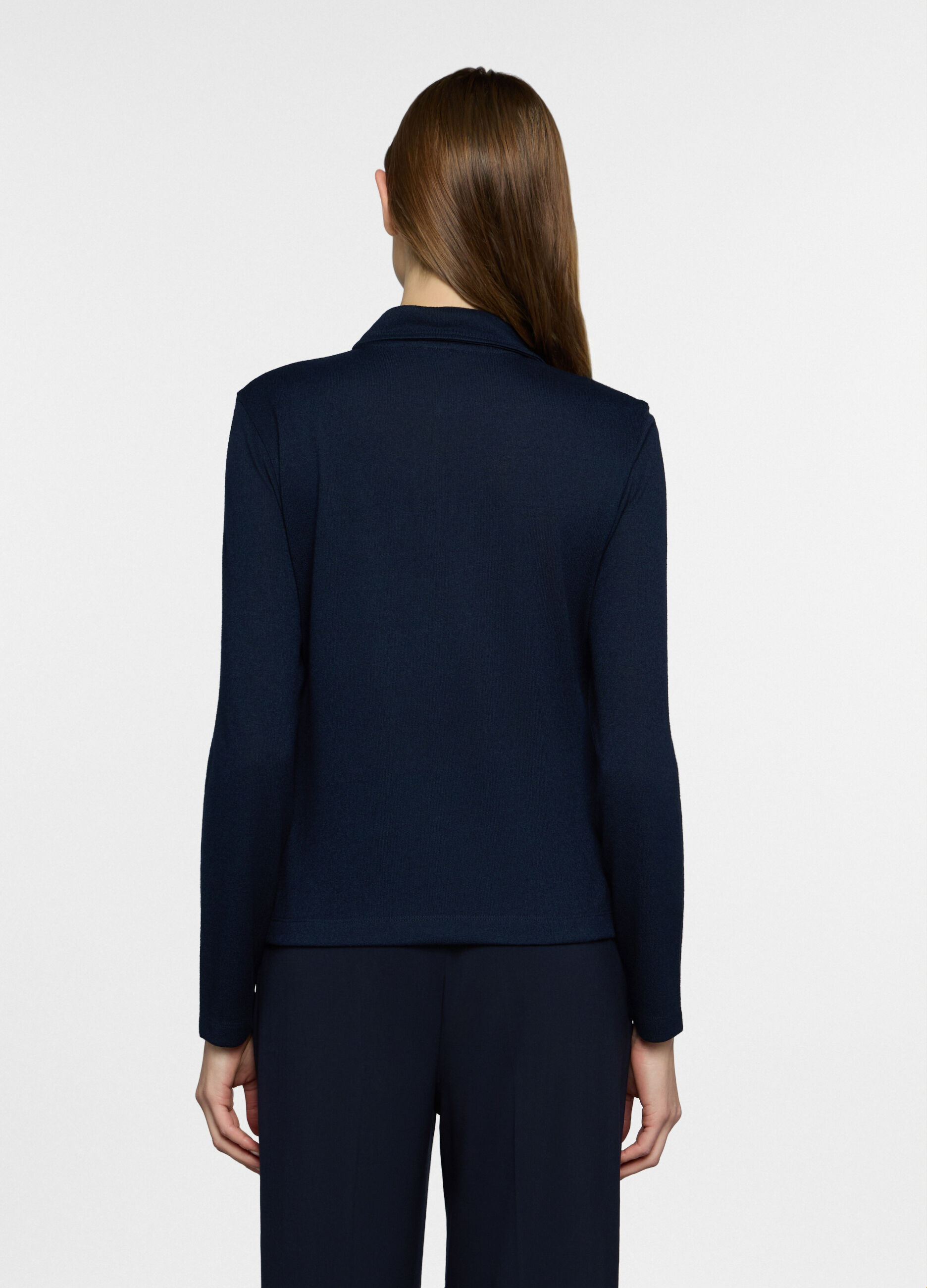 T-shirt con scollo a goccia e bottone _1