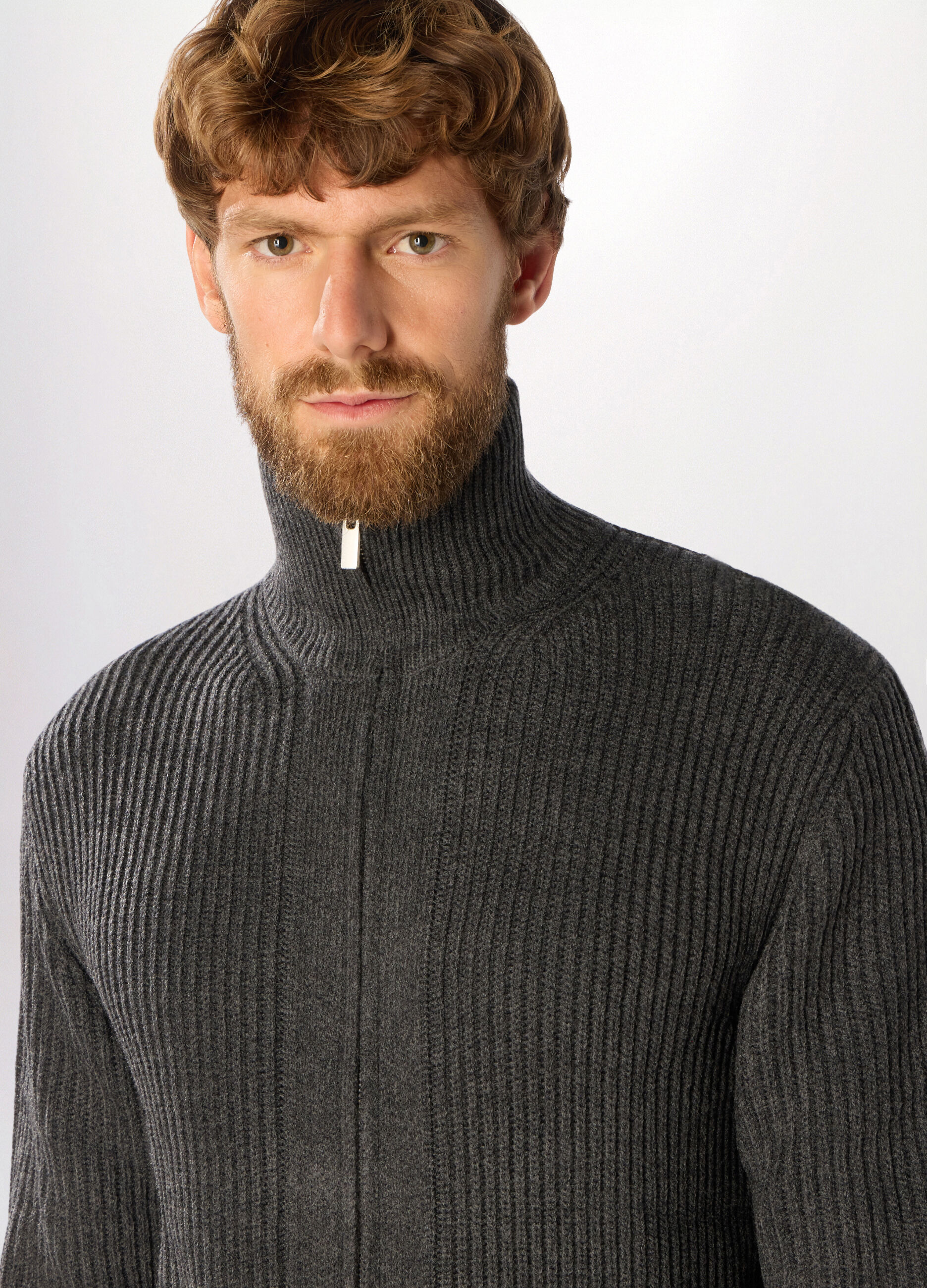 Cardigan a costa inglese con zip uomo_2