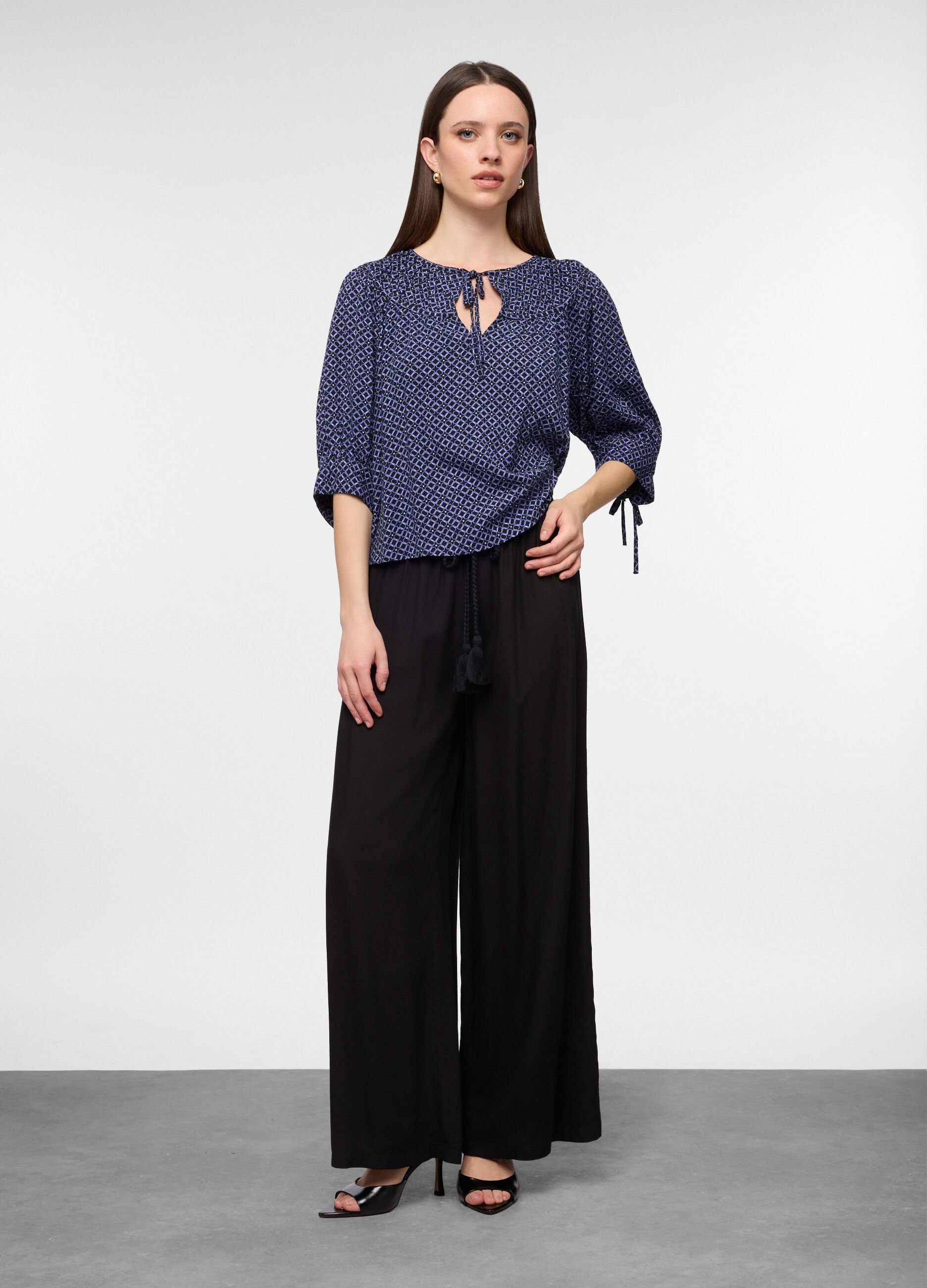 Pantaloni palazzo comfort fit in pura viscosa donna_0