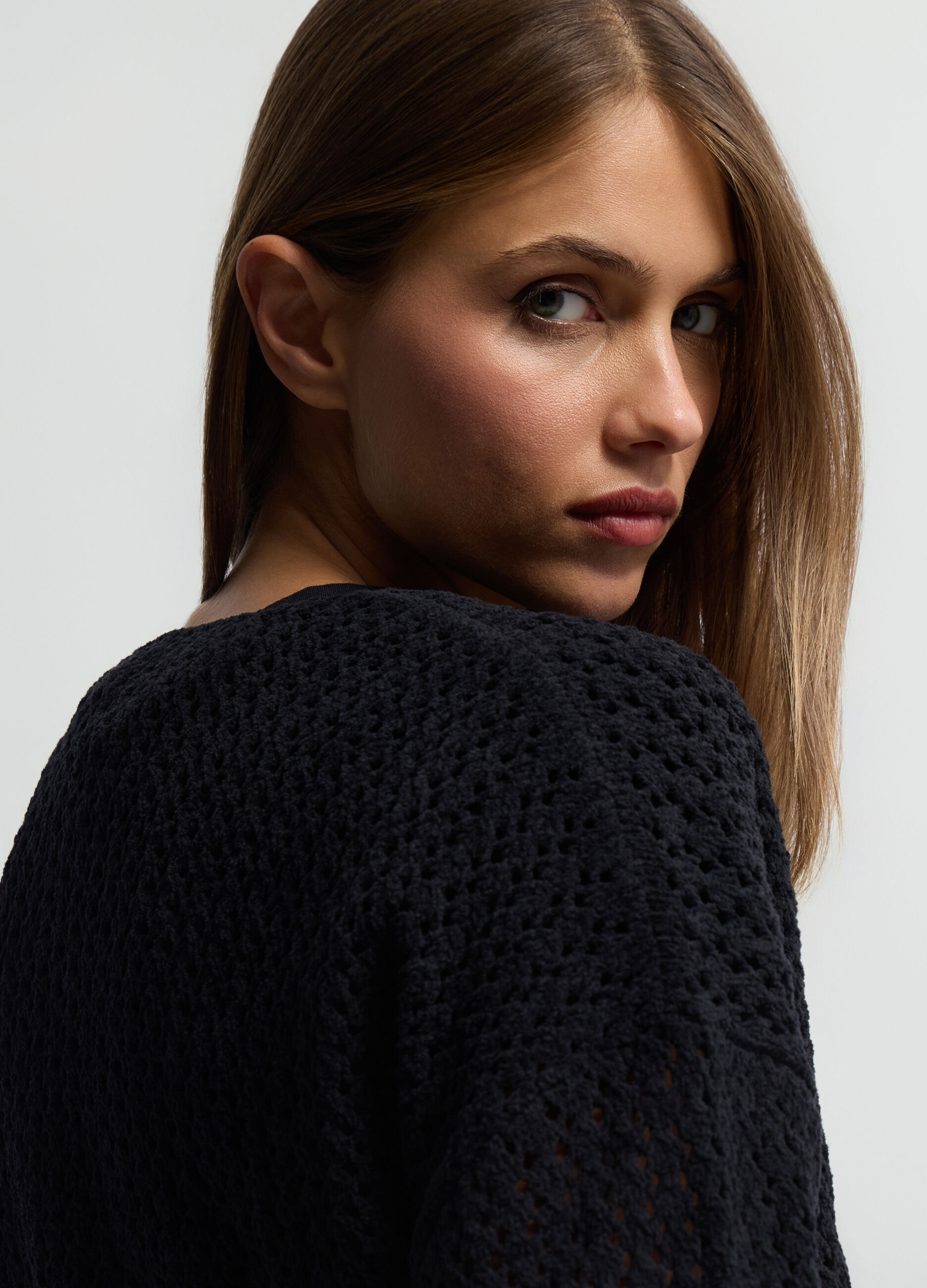 Maglione girocollo operato donna_2