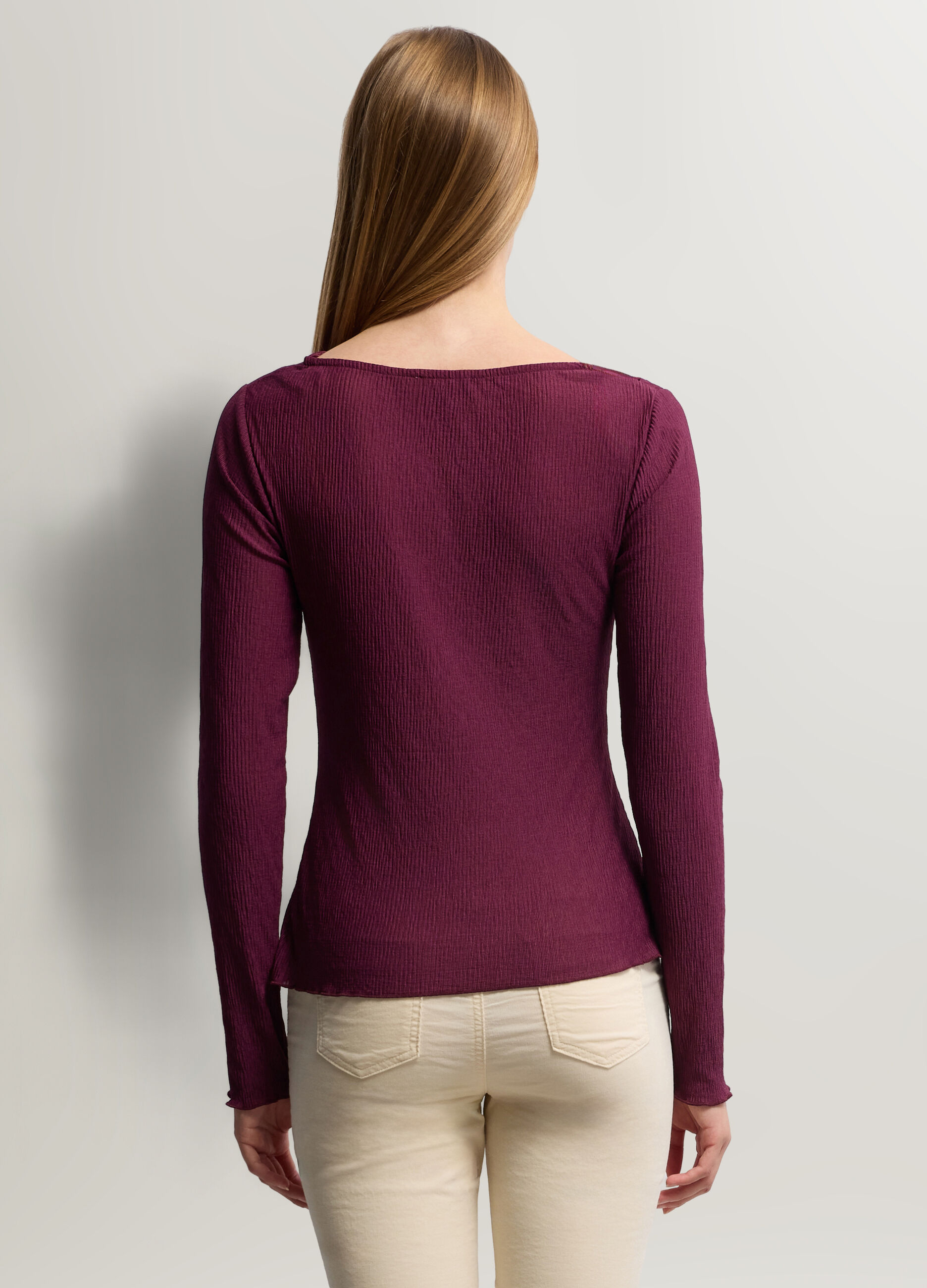 T-shirt Fit Slim con scollo a V donna_1
