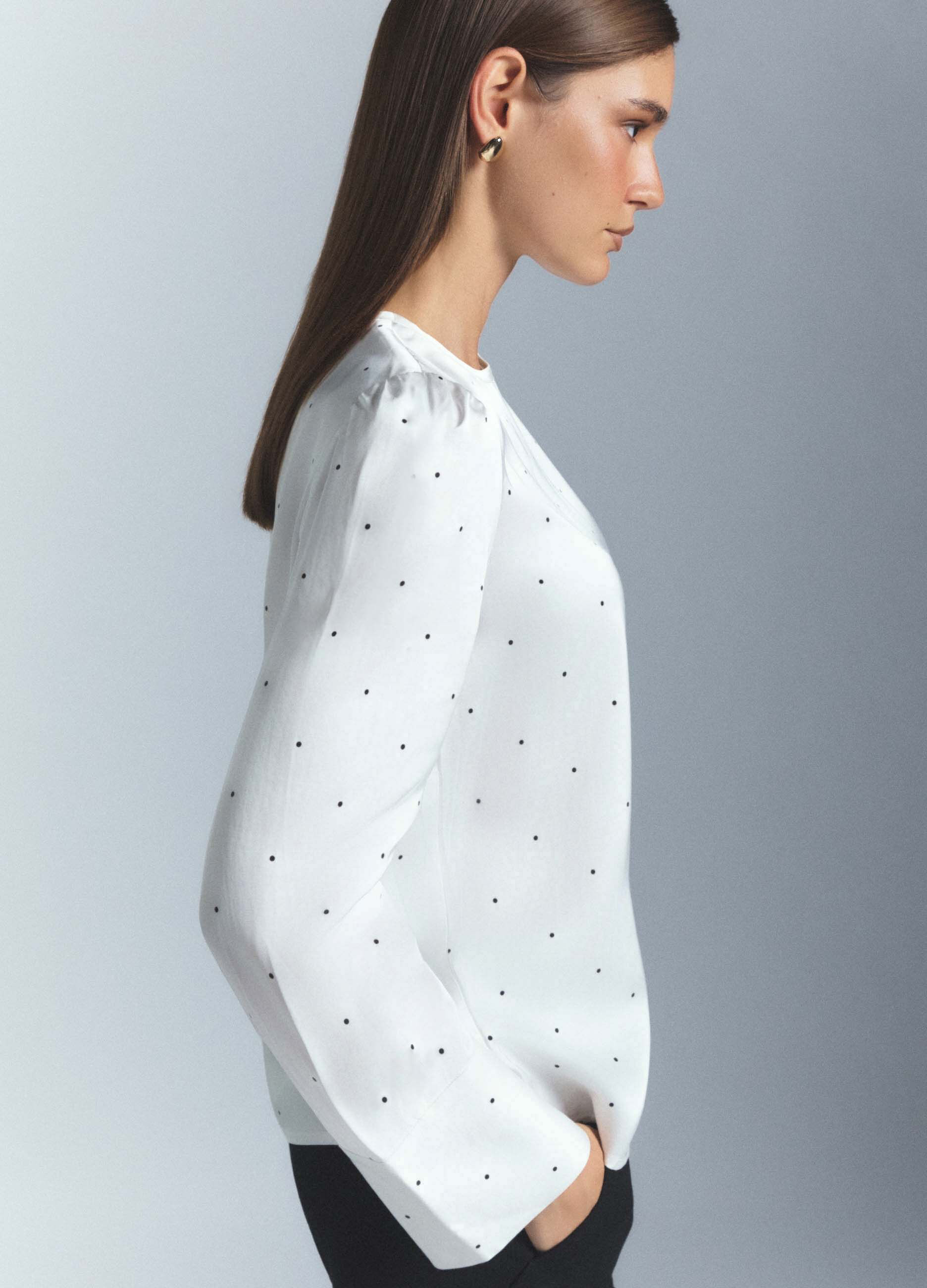 Blusa Fit Regular girocollo in raso di pura viscosa donna_2