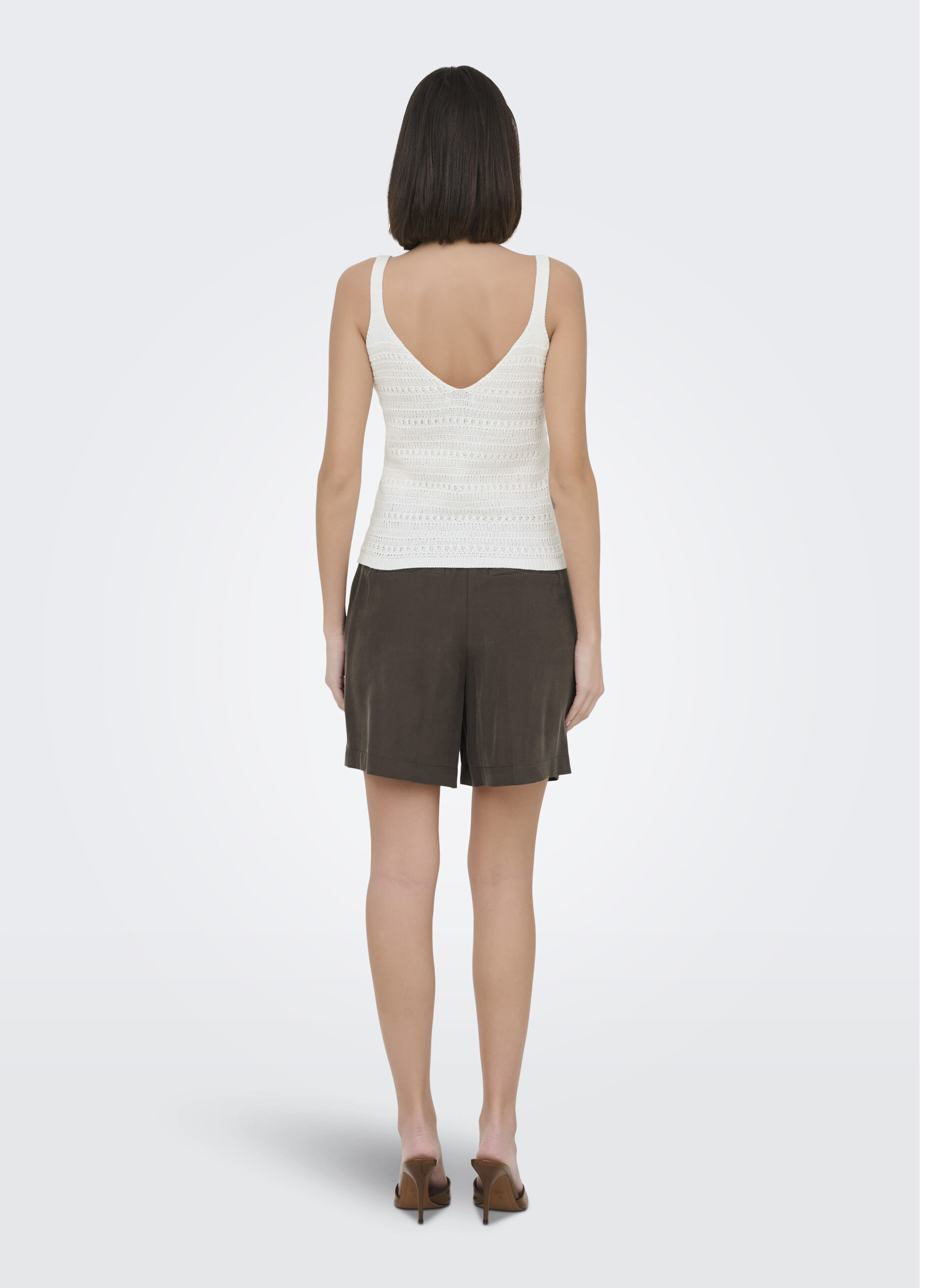 Top in maglia con scollo a V_1