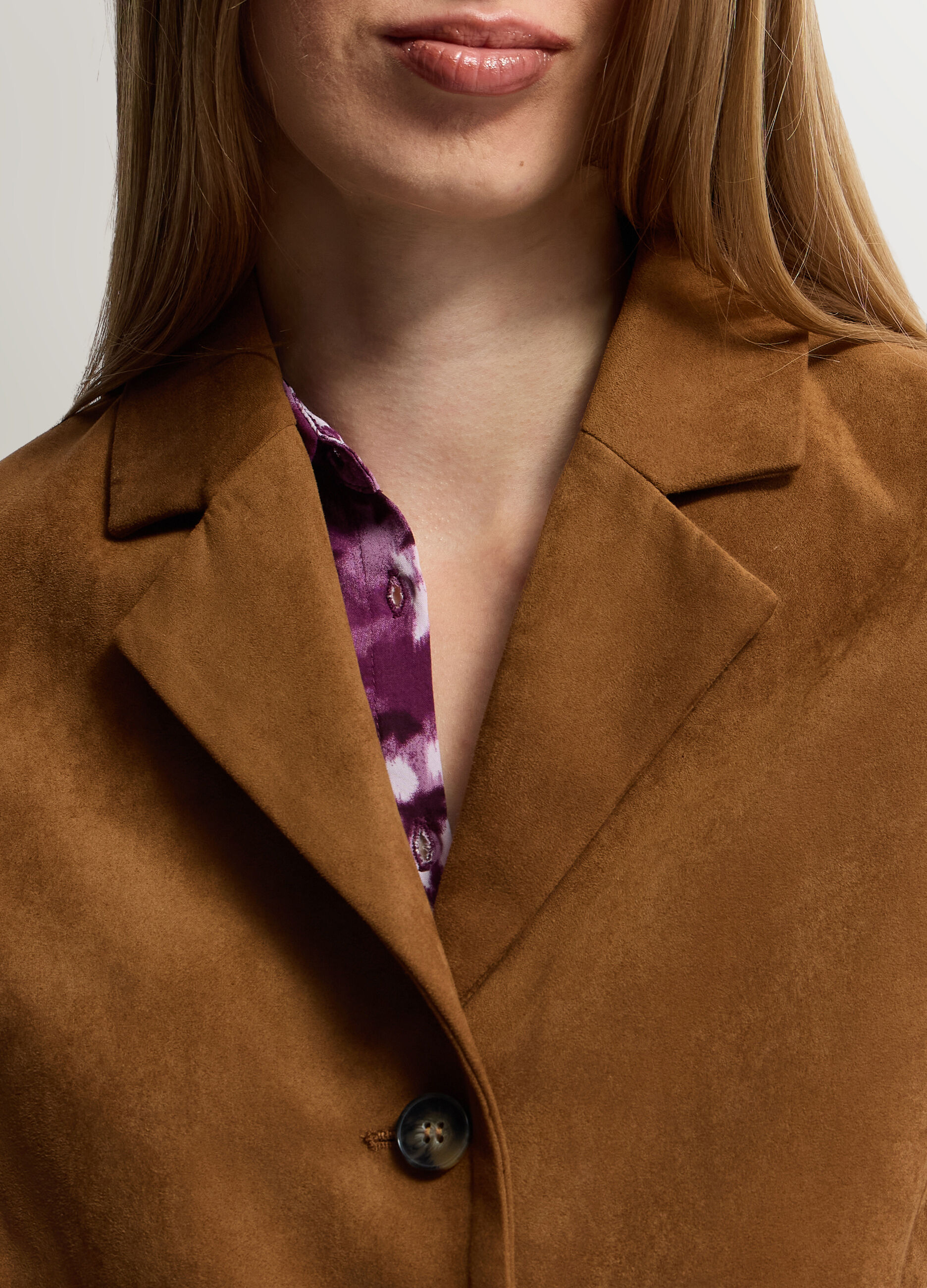 Blazer in eco pelle con collo reverse donna_2