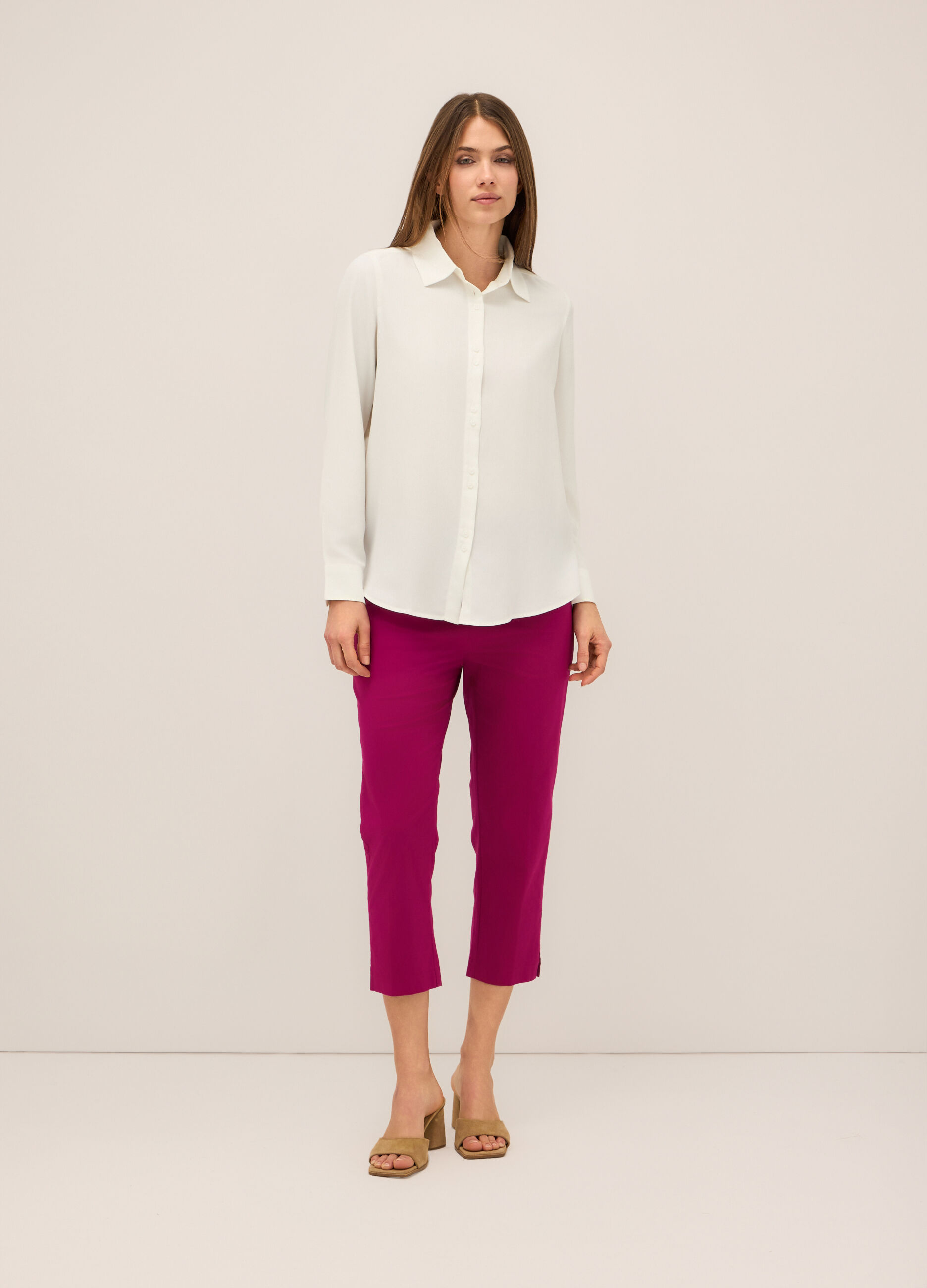 Pantaloni capri in twill di cotone stretch donna_0