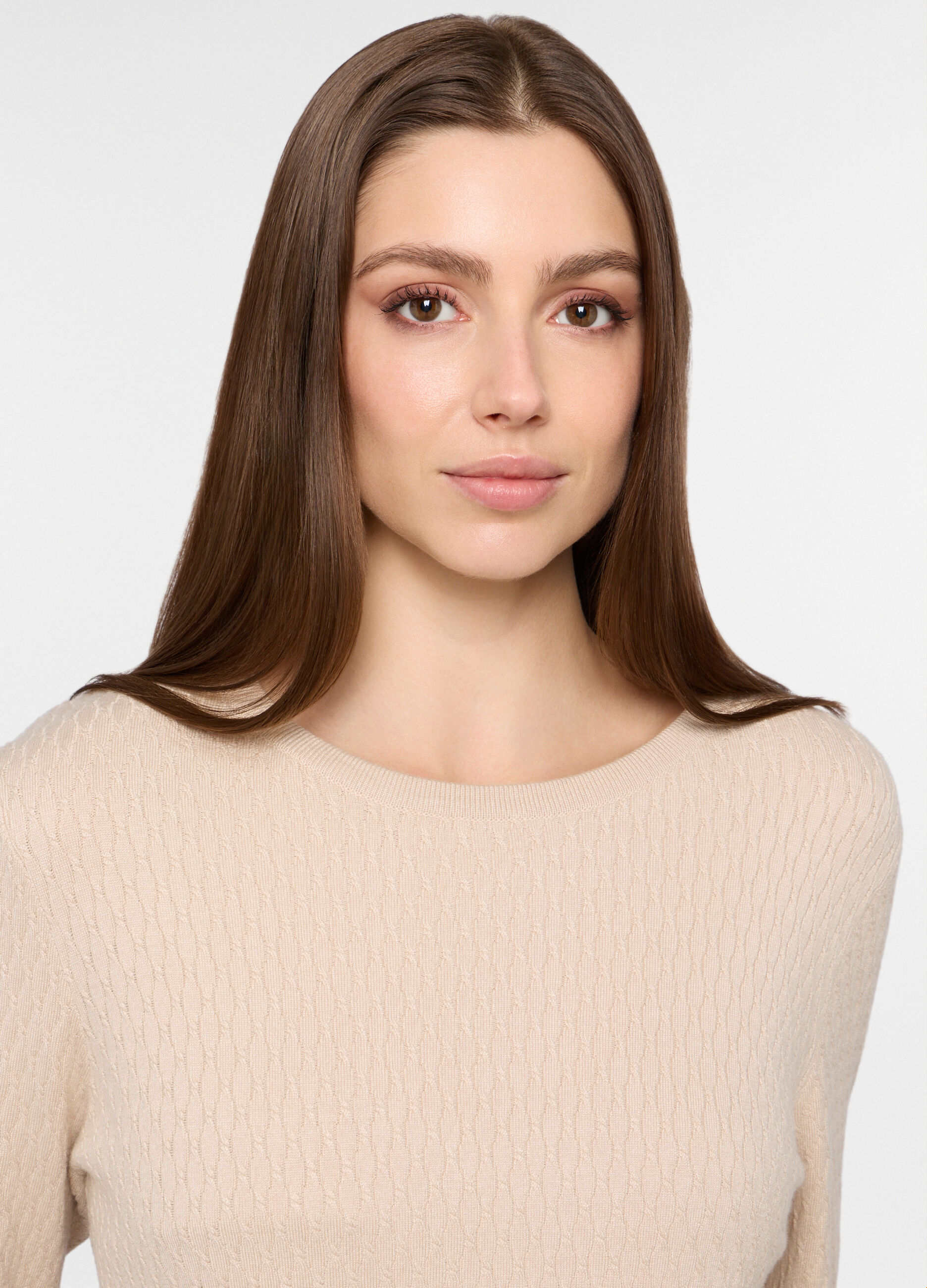 Maglia girocollo a treccia donna_2