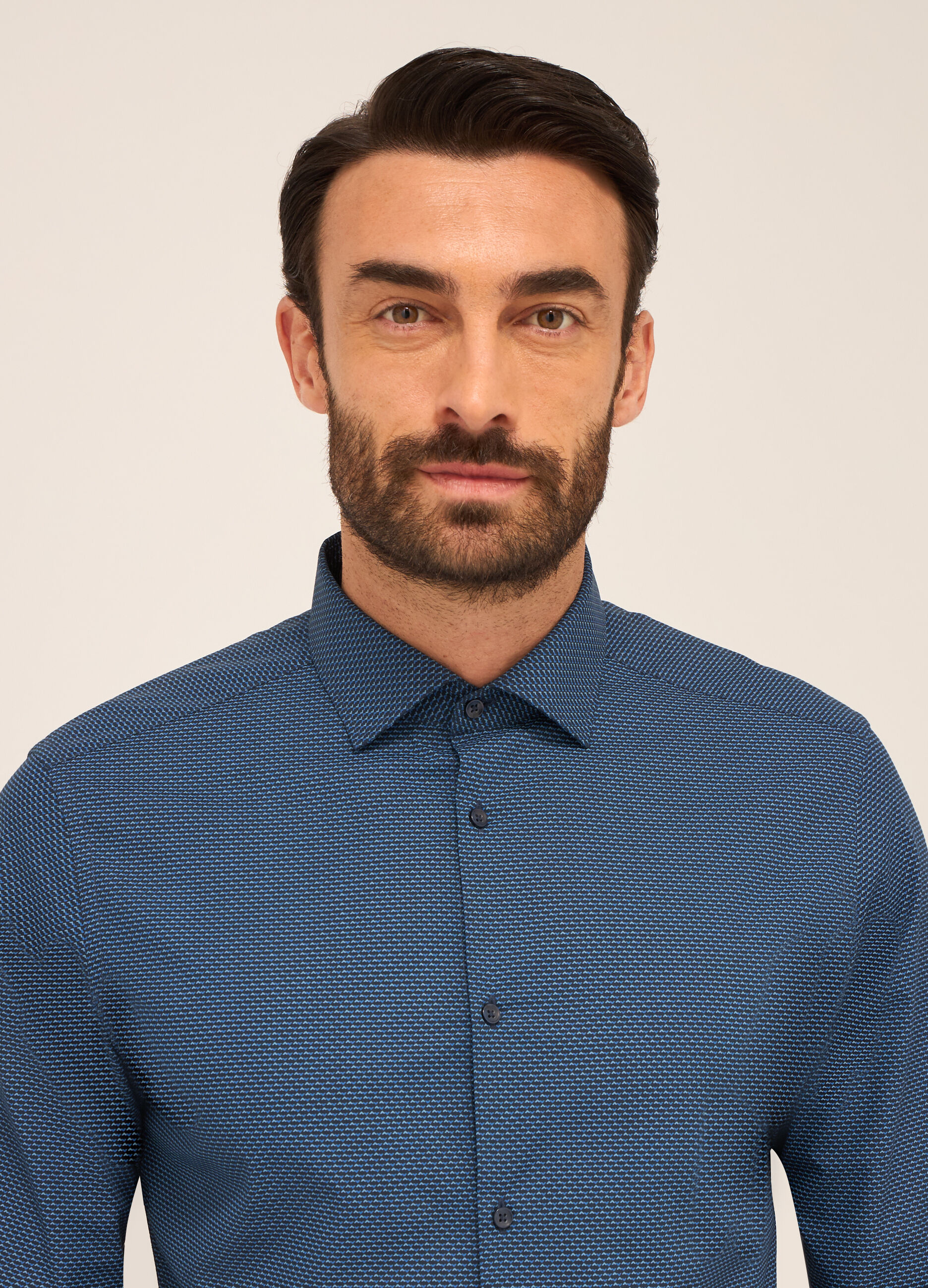 Camicia slim fit in misto cotone a fantasia uomo_2