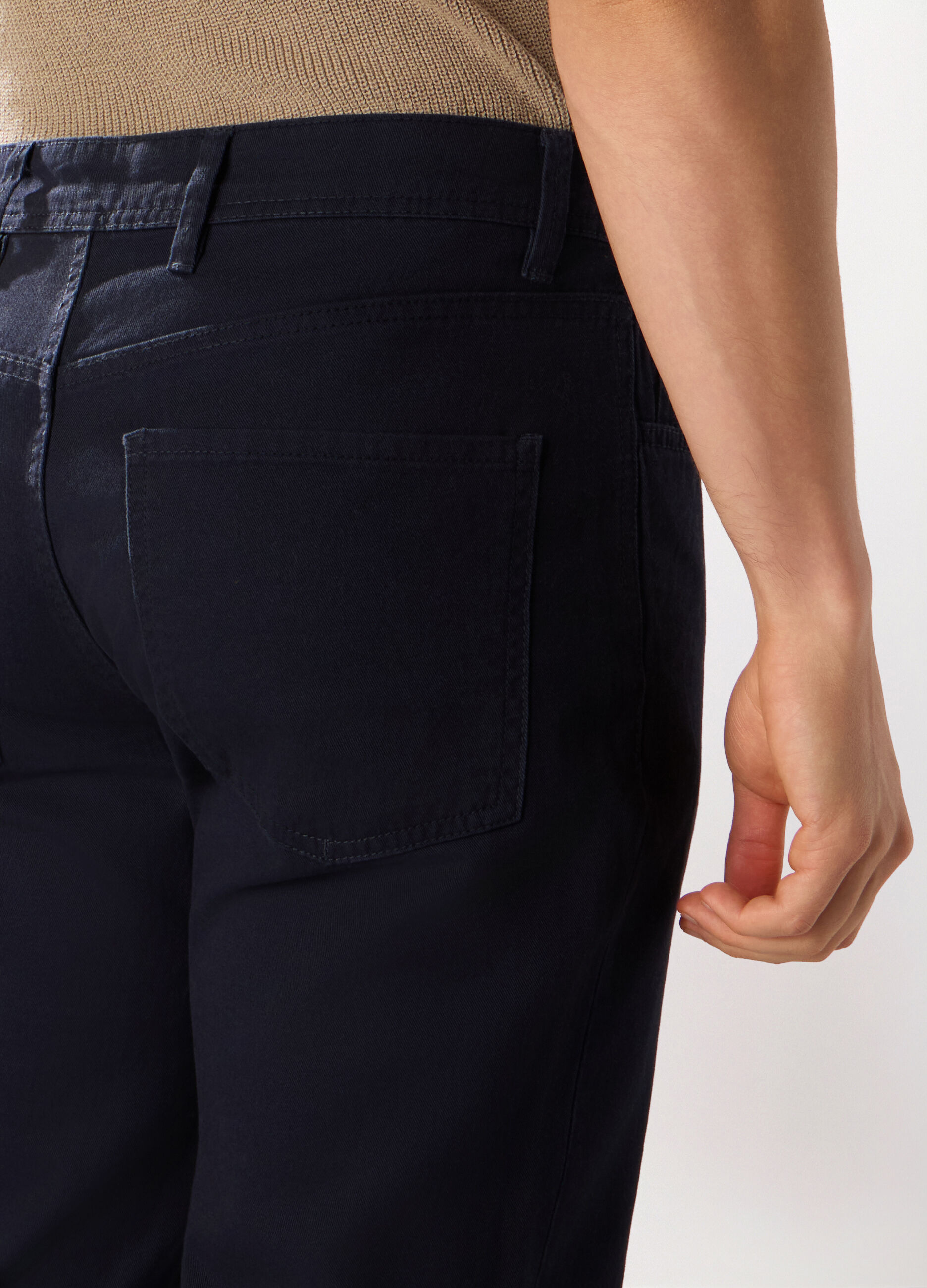 Pantaloni cinque tasche in twill di cotone uomo_2