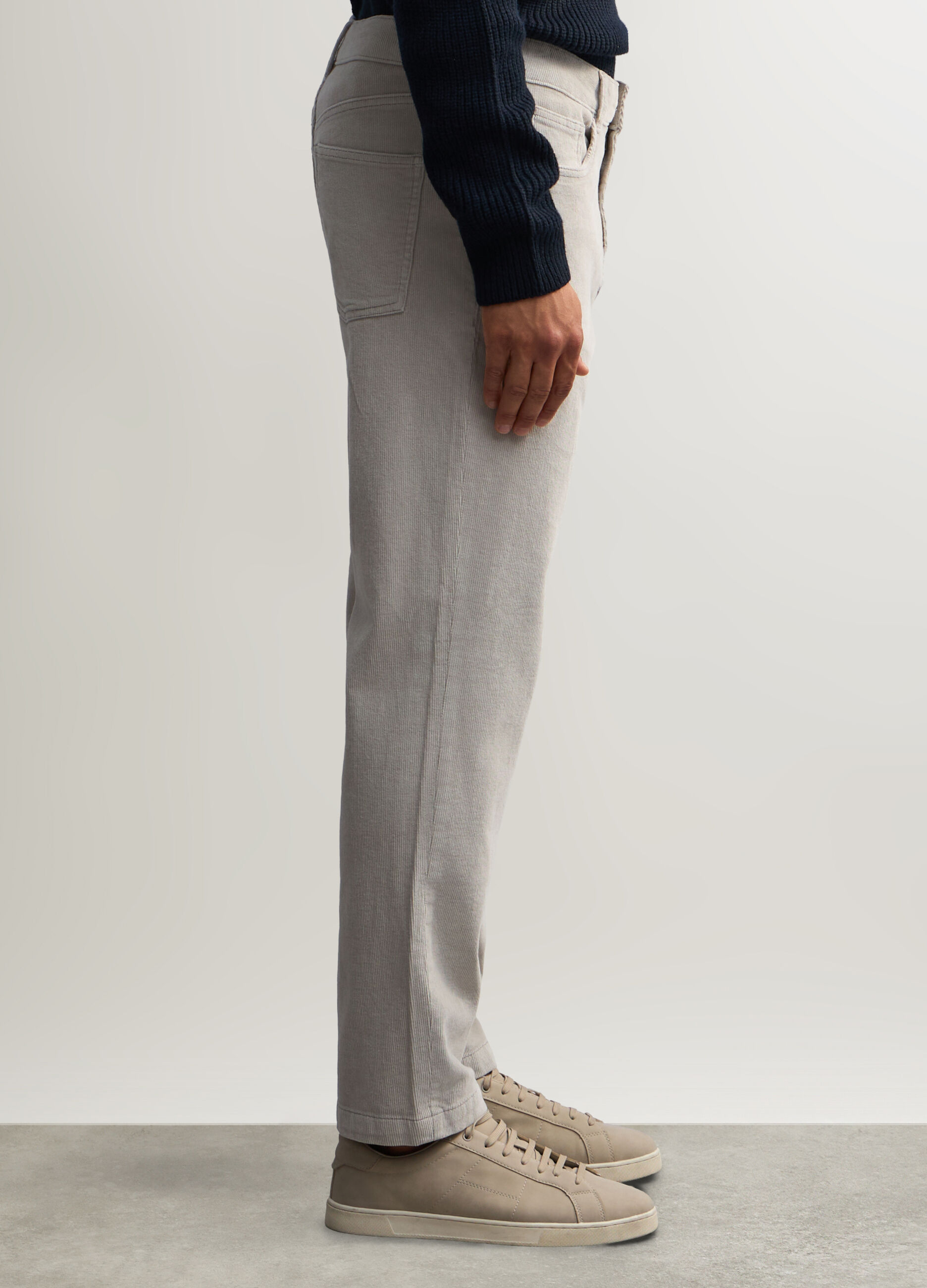 Pantaloni cinque tasche in velluto a coste uomo_1