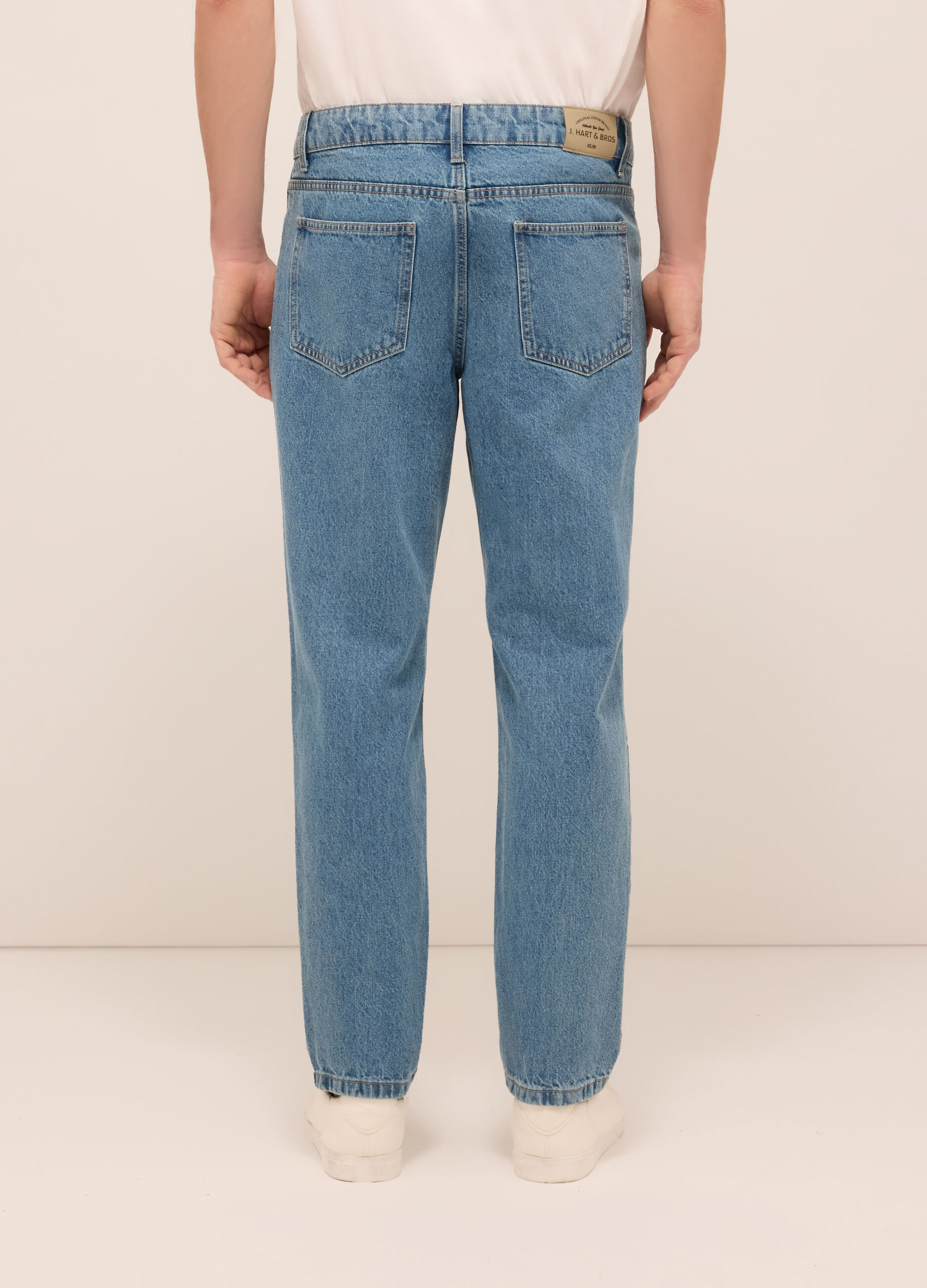 Jeans 5 tasche regular fit in denim di puro cotone uomo_1