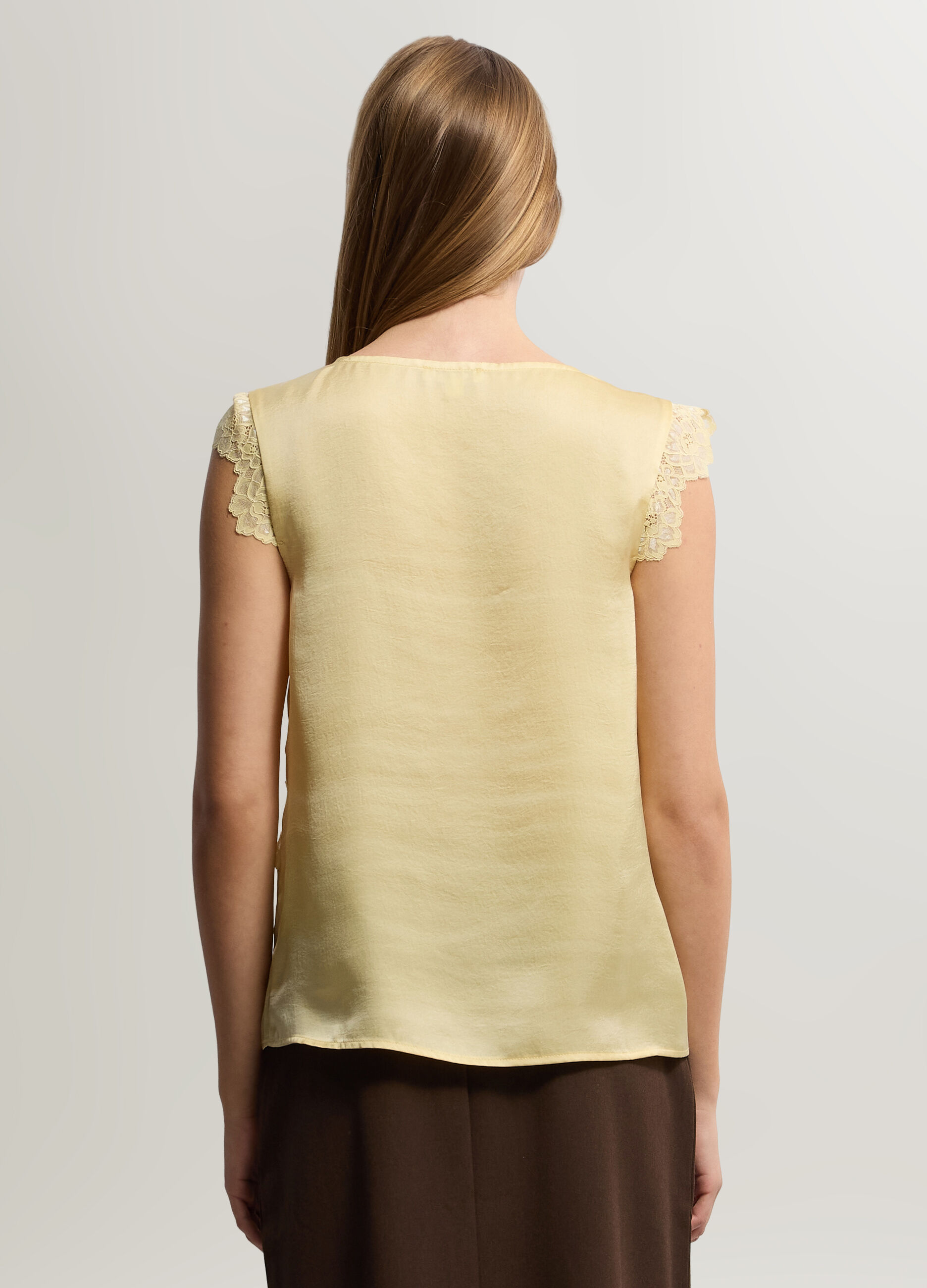 Blusa Fit Regular con scollo a V in raso donna_1