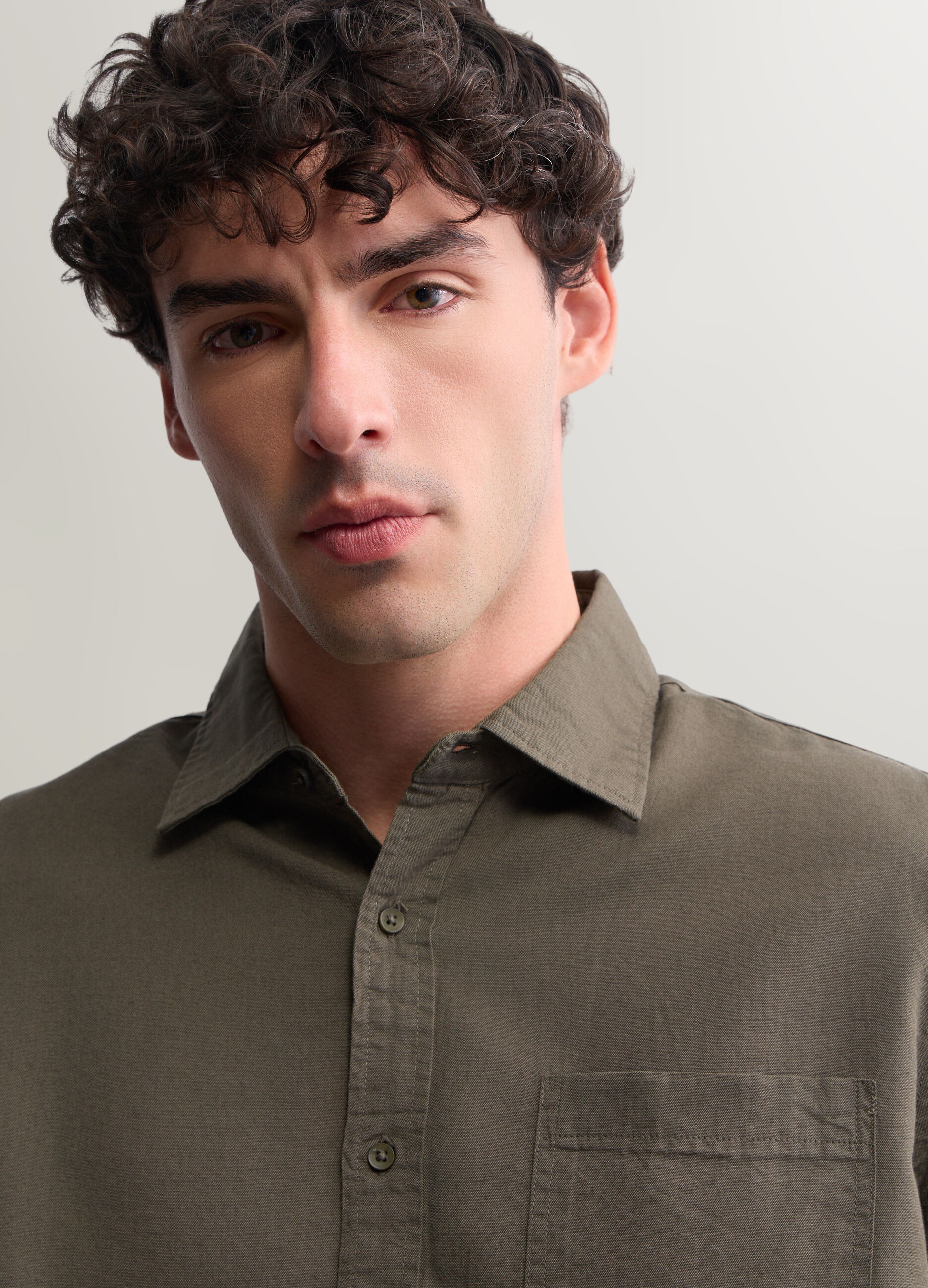 Camicia regular fit in cotone e viscosa uomo_2