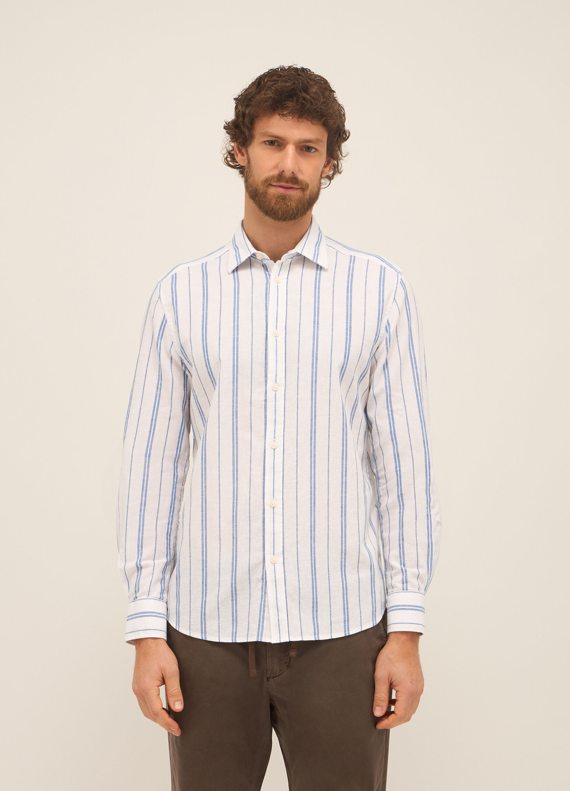 Camicia regular fit in cotone e lino a righe_0