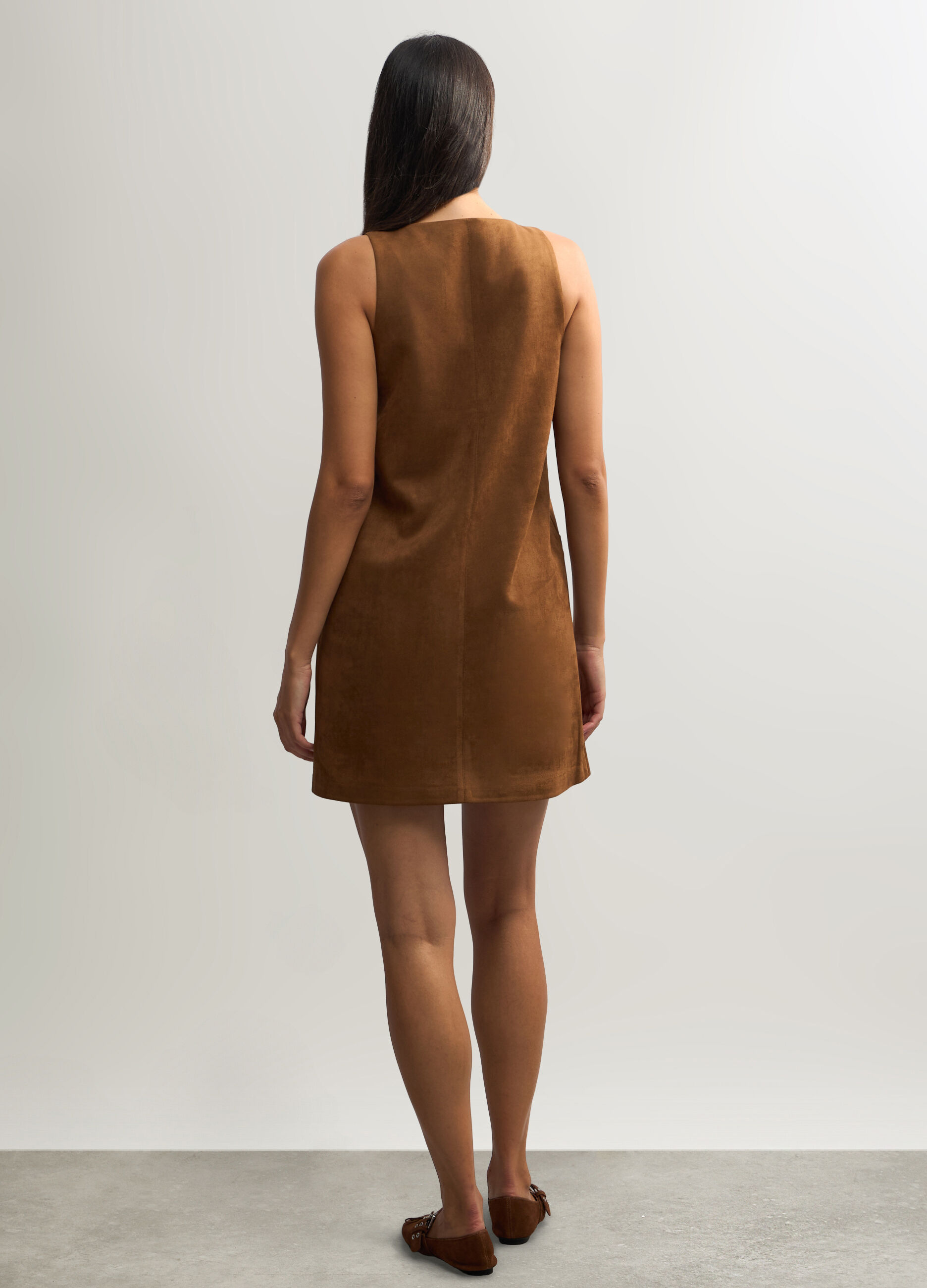 Abito corto con scollo rotondo donna_1