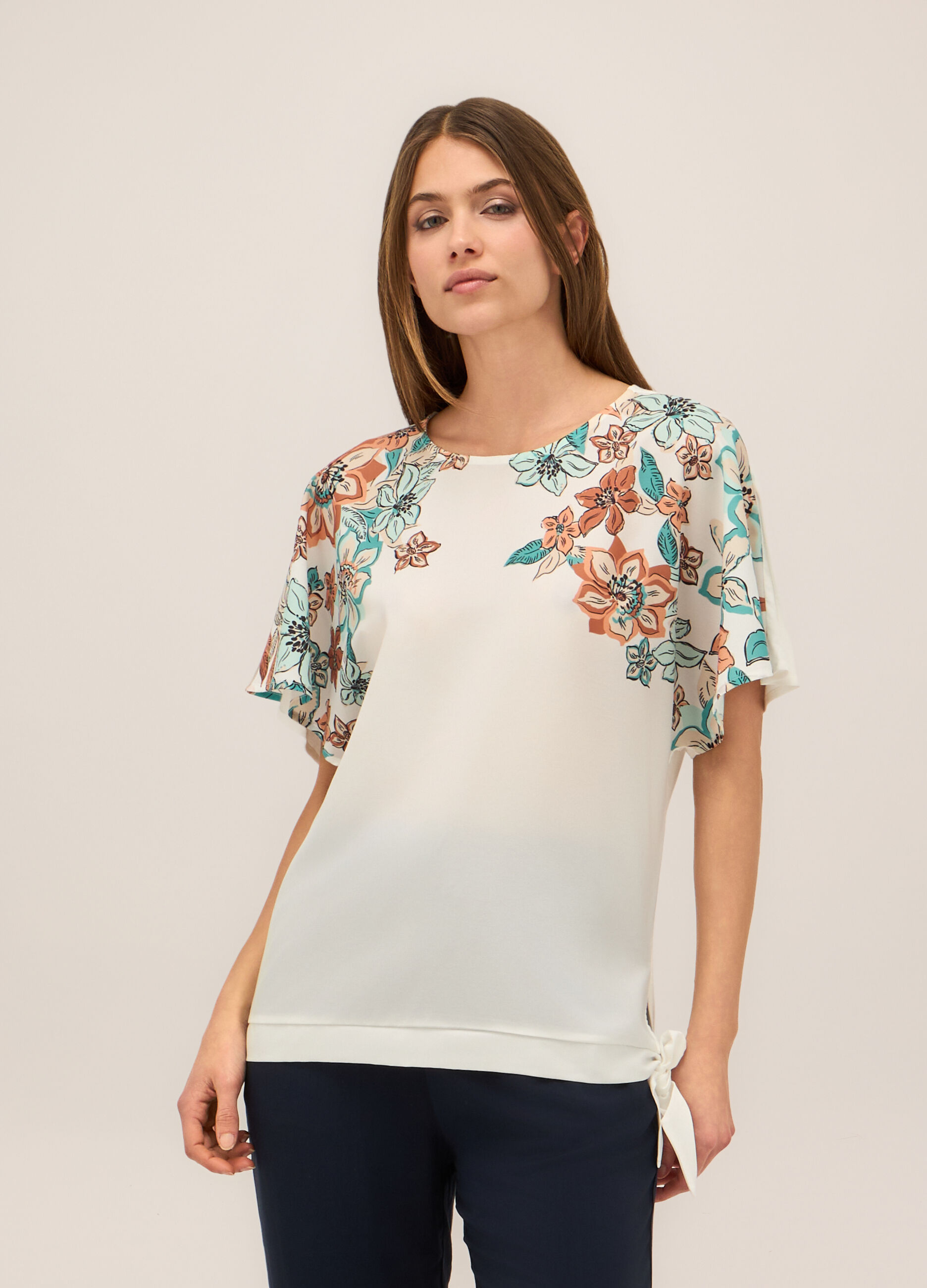 T-shirt con maniche ad aletta donna_0