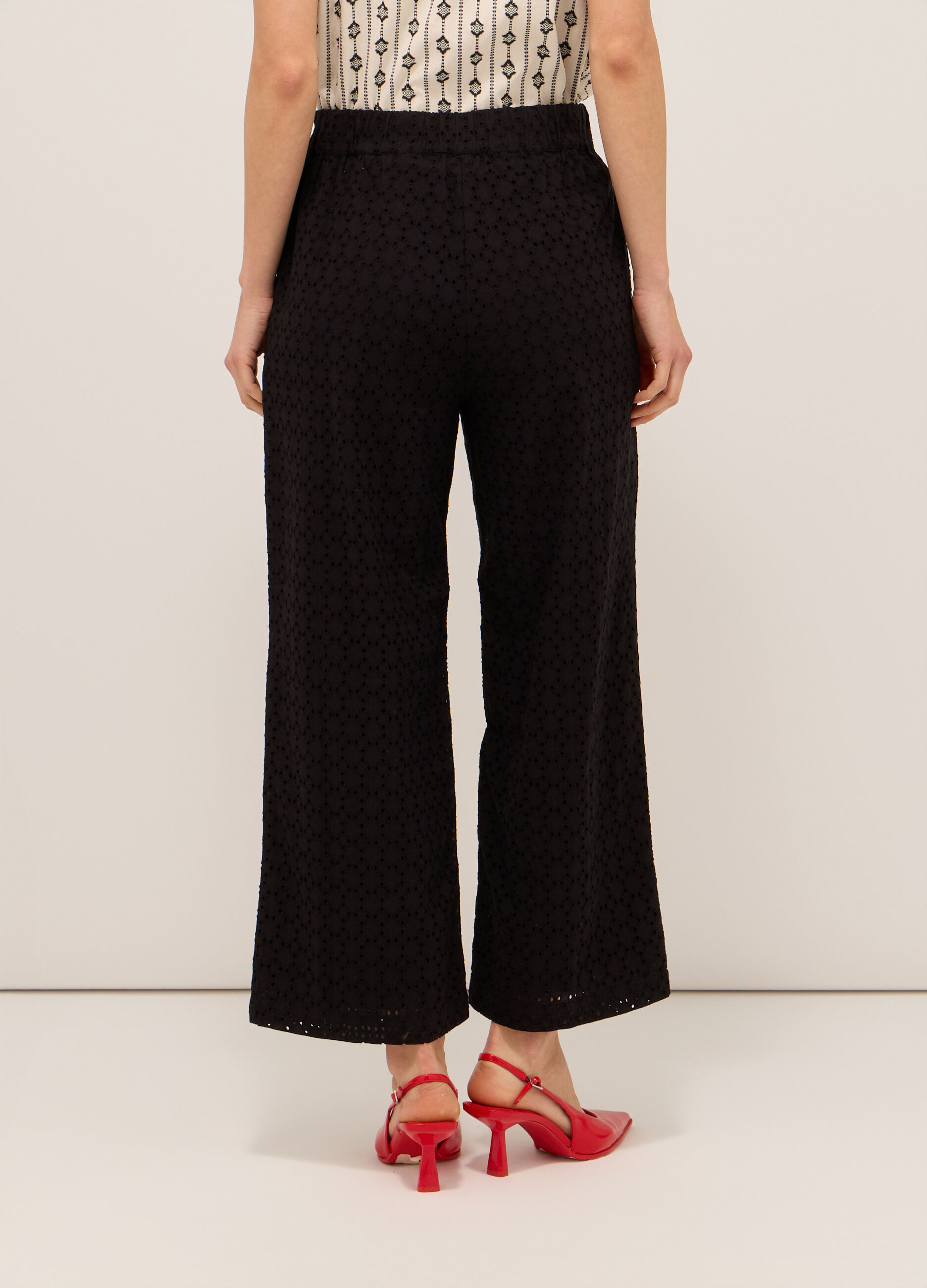 Pantaloni in puro cotone con ricami donna_1