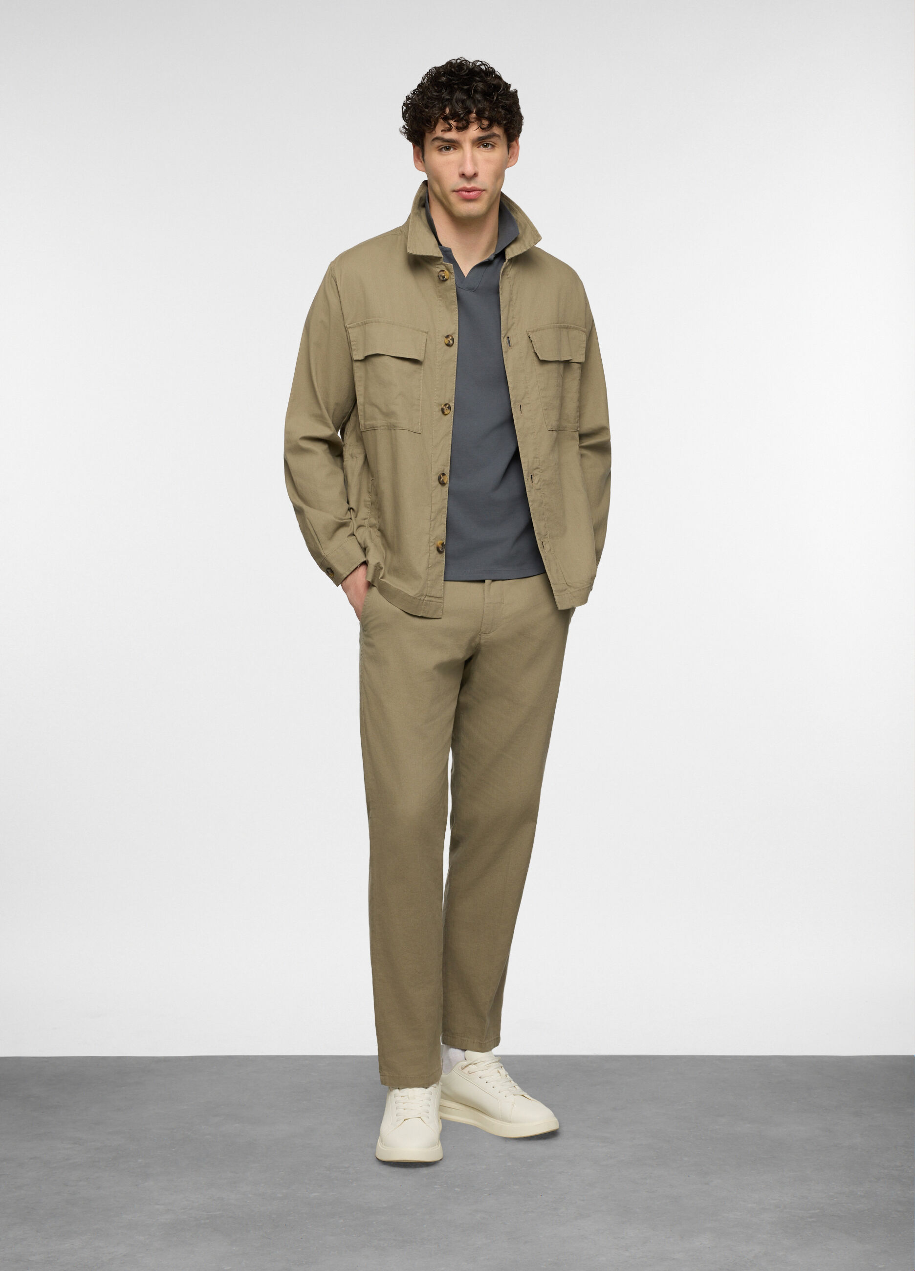 Pantalone chino regular fit in lino e cotone uomo_0