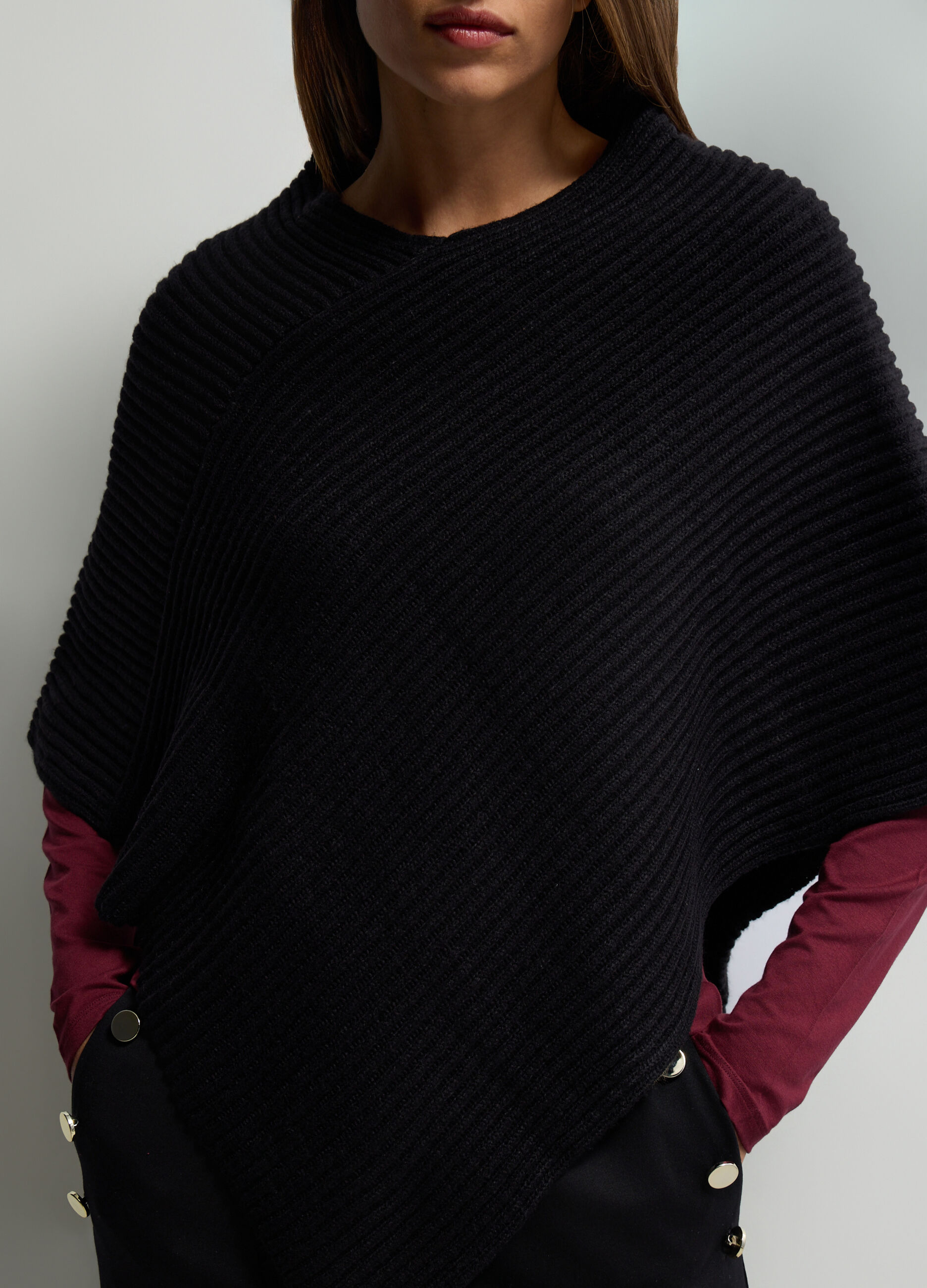 Poncho girocollo in costina donna_2