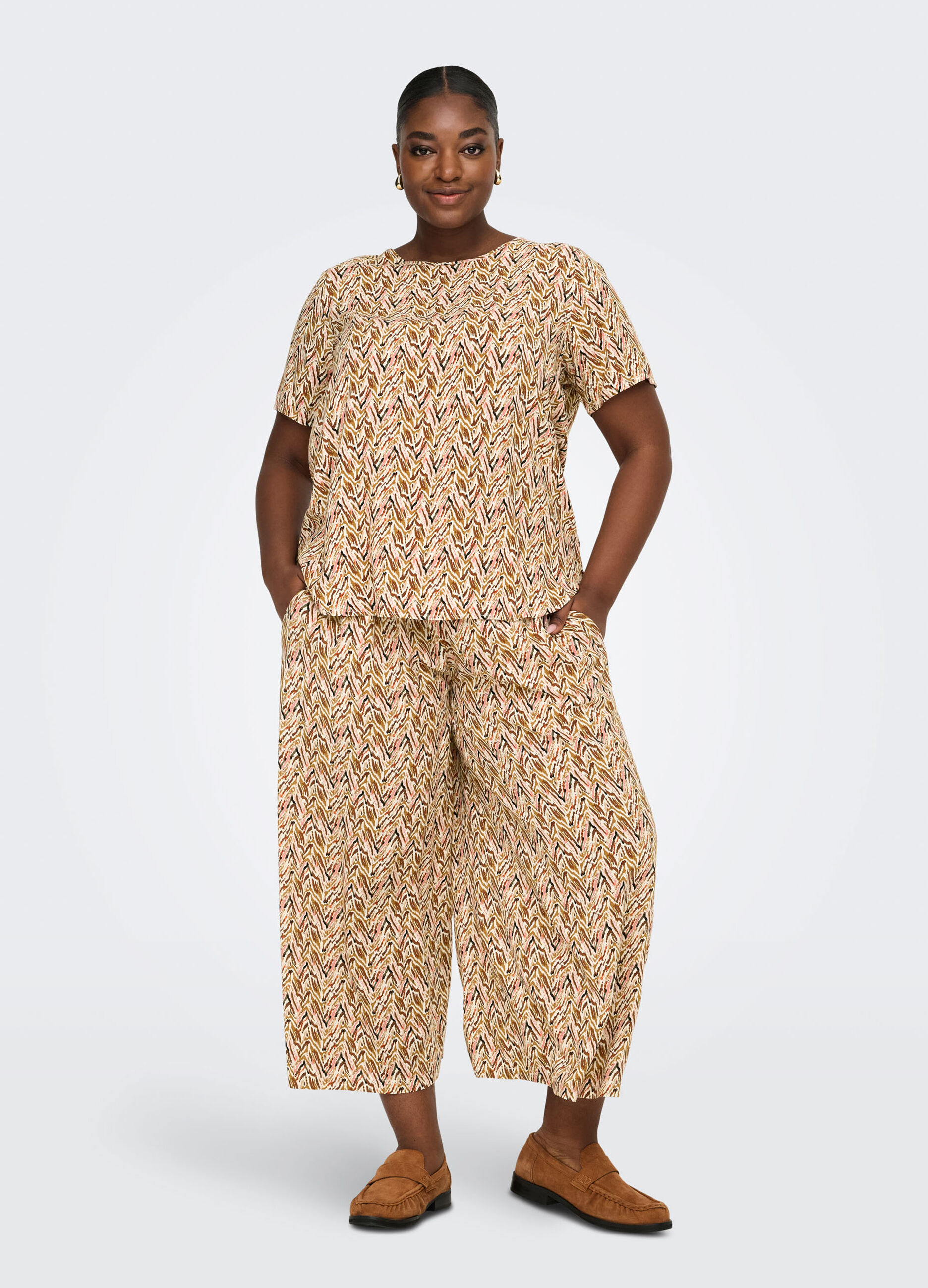 Pantaloni regular fit_0