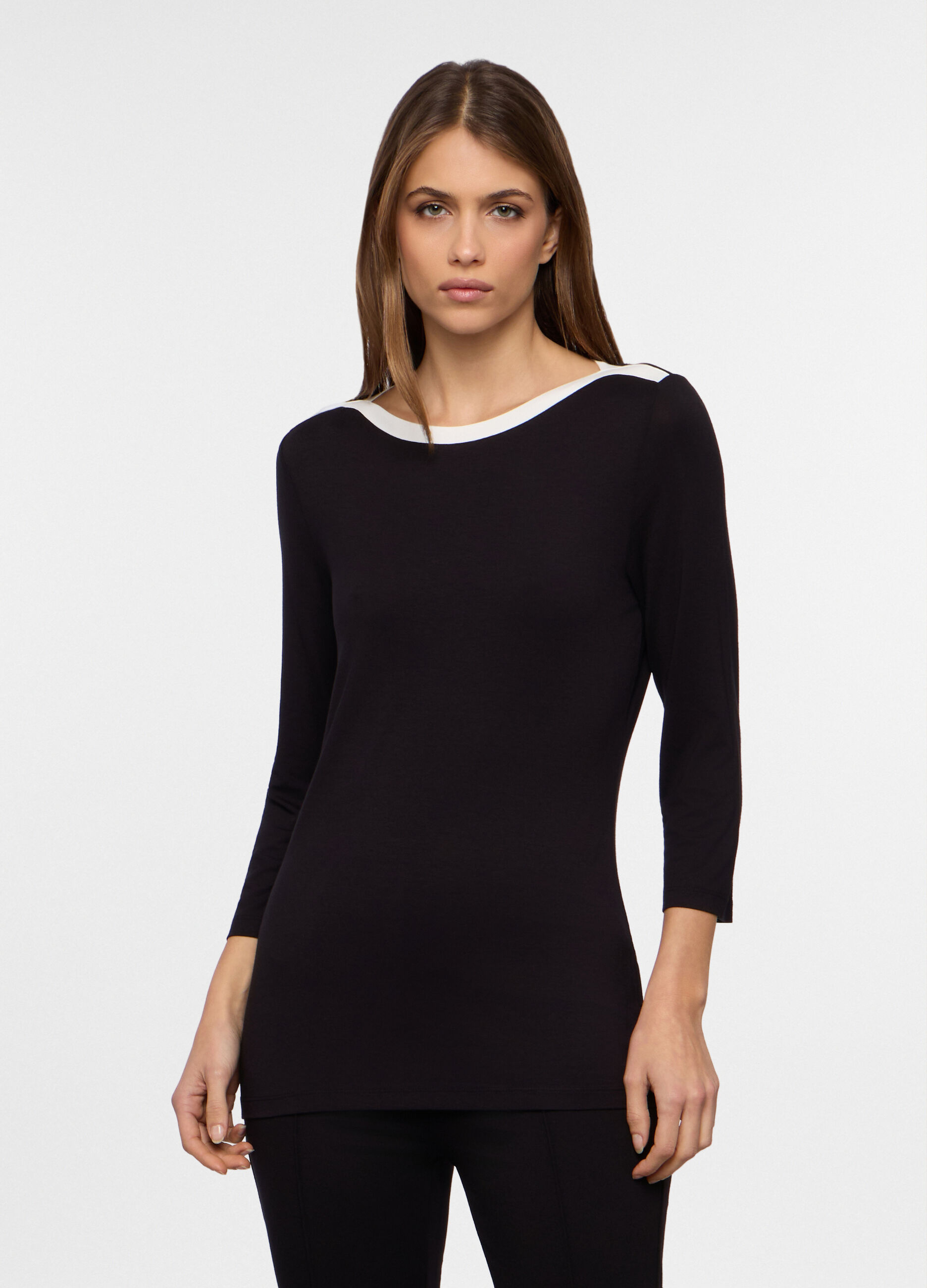 T-shirt con scollo a barchetta stretch donna_0