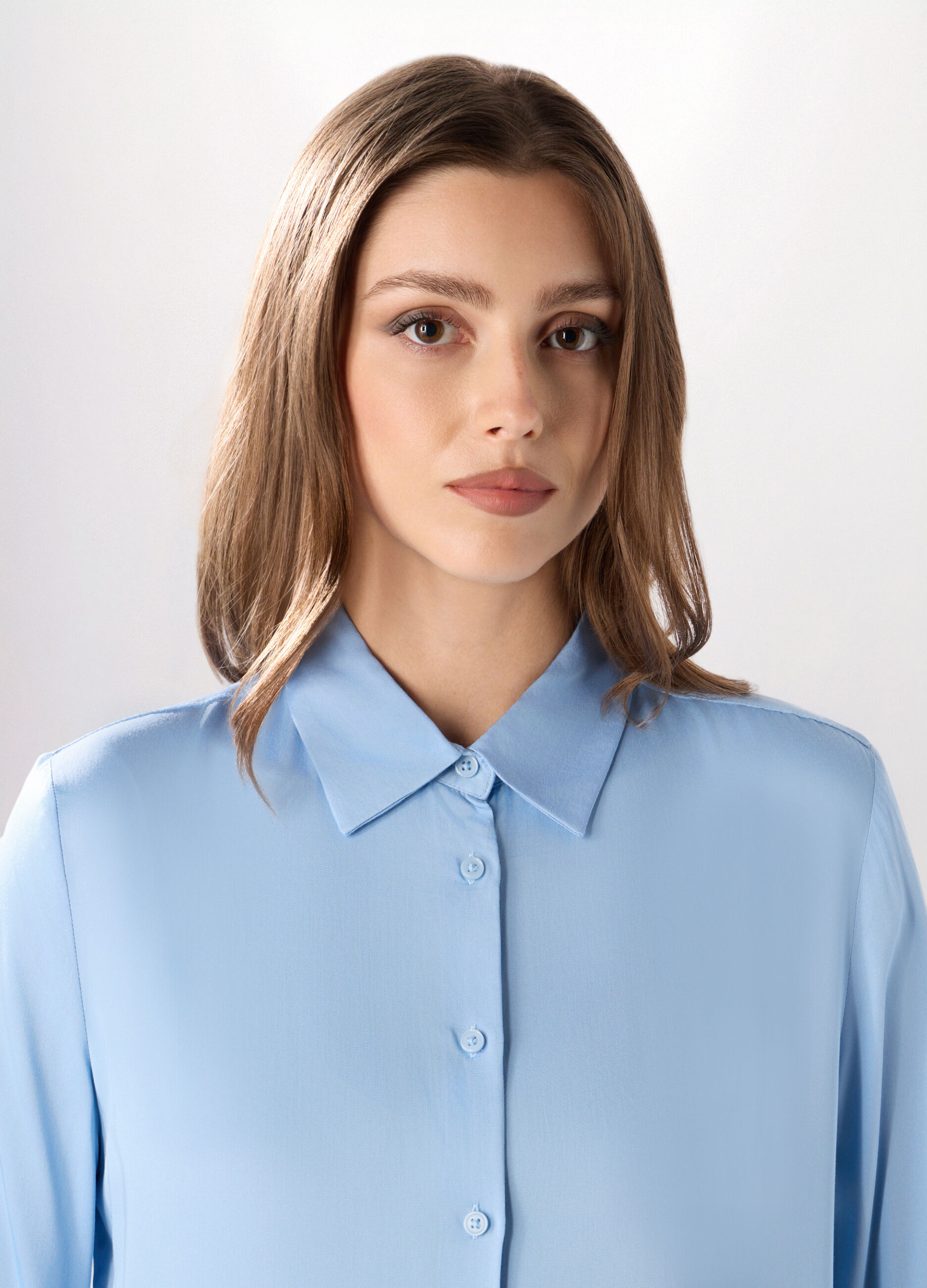Camicia in pura viscosa tinta unita donna_2