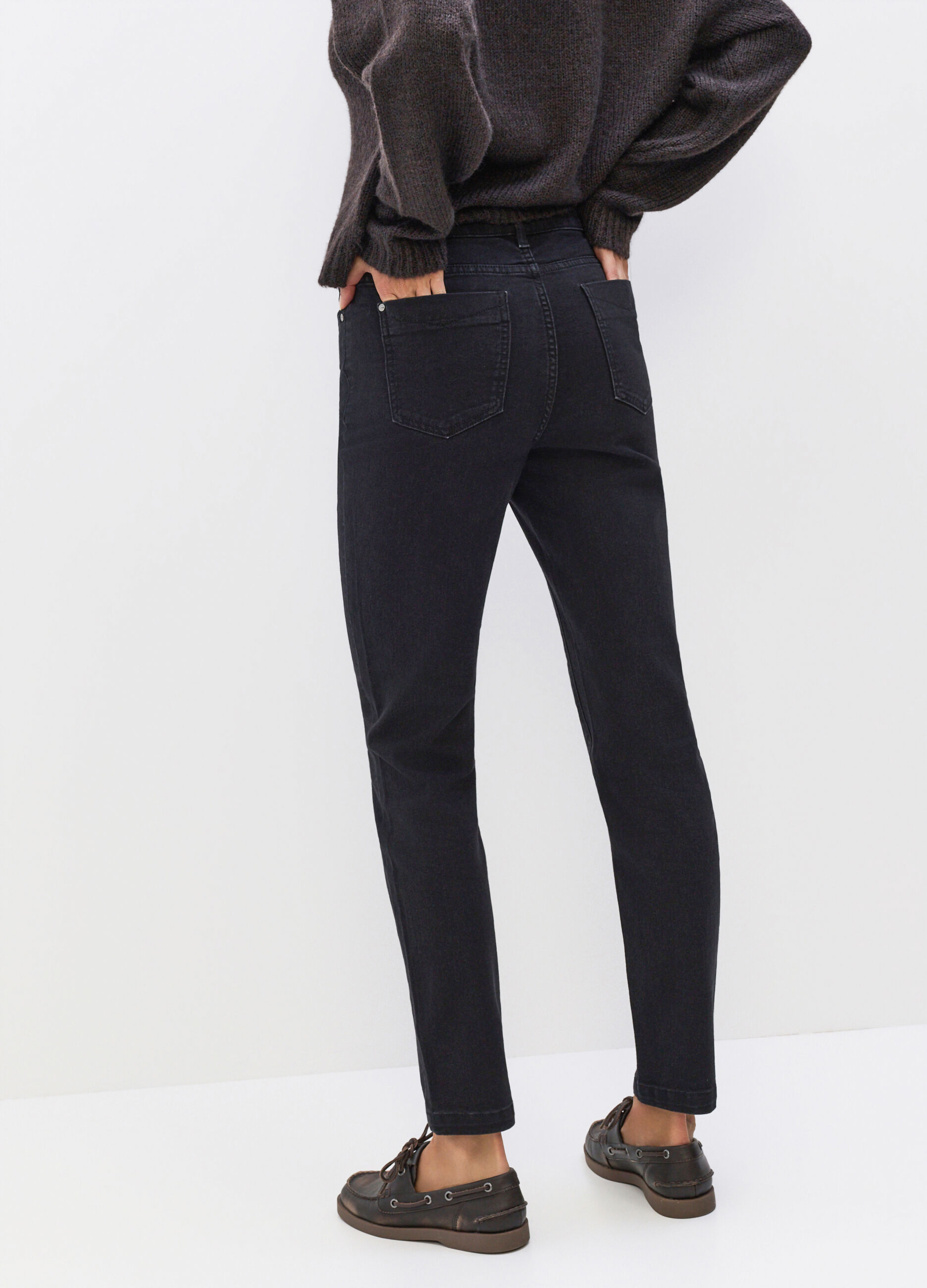 Pantaloni Slim Fit in denim stretch misto cotone donna_1