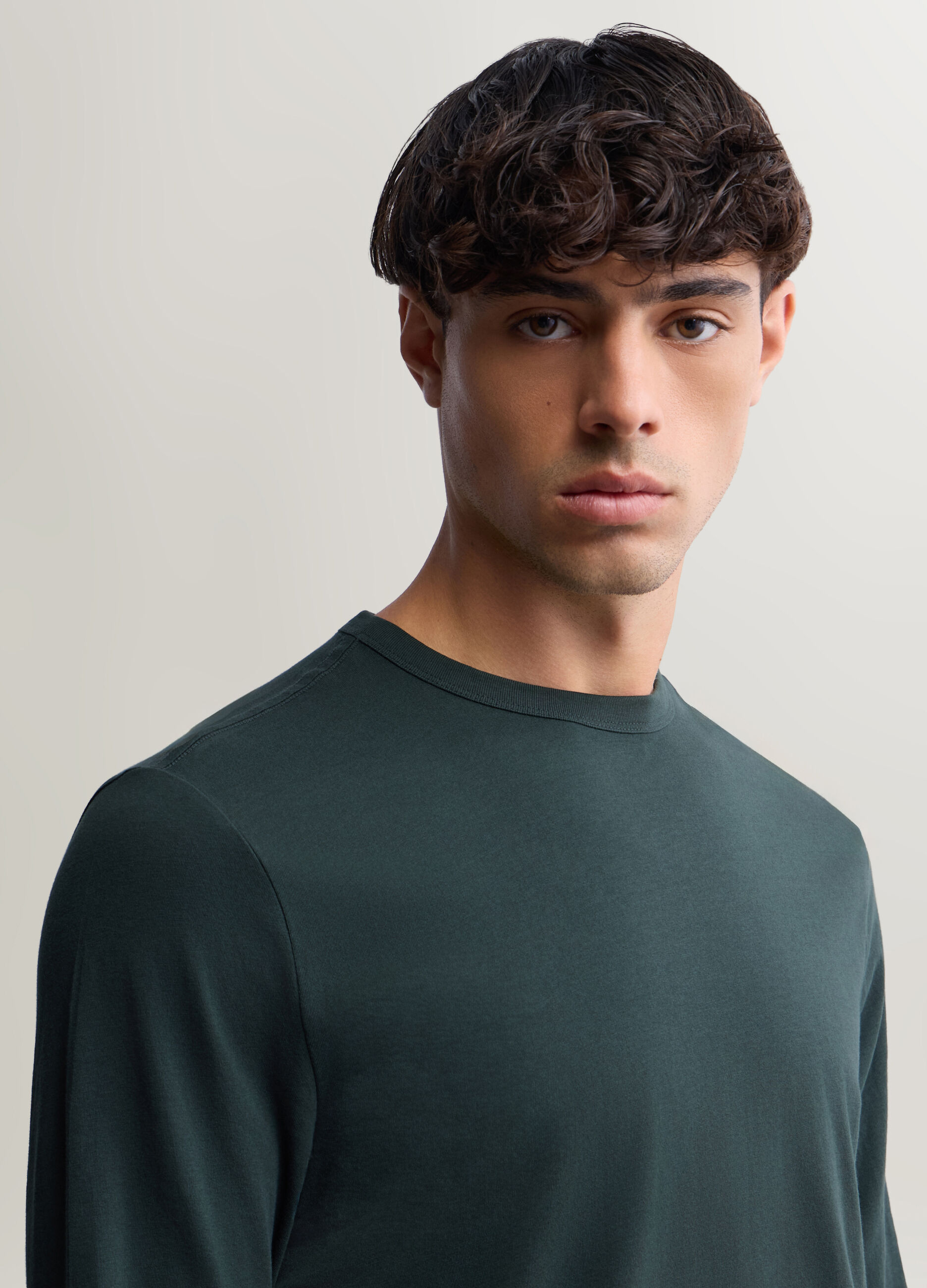 Maglia girocollo a maniche lunghe in cotone uomo_2