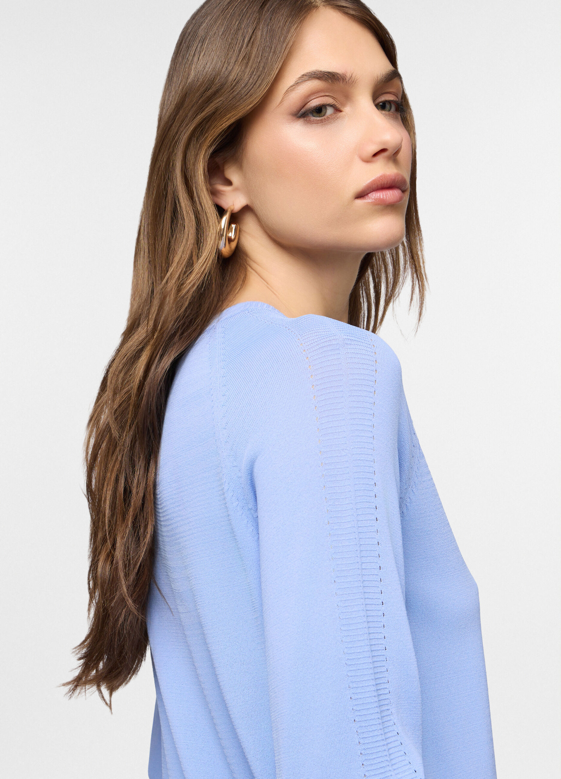 Maglia girocollo operata donna_2