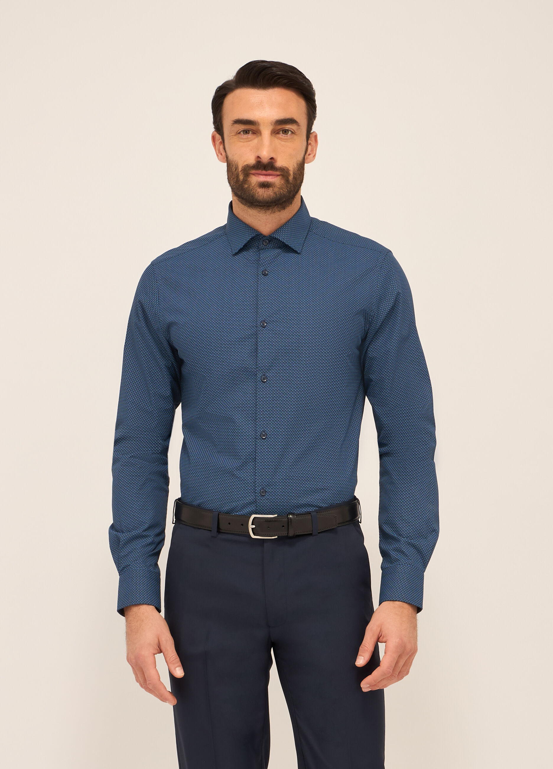 Camicia slim fit in misto cotone a fantasia uomo_0