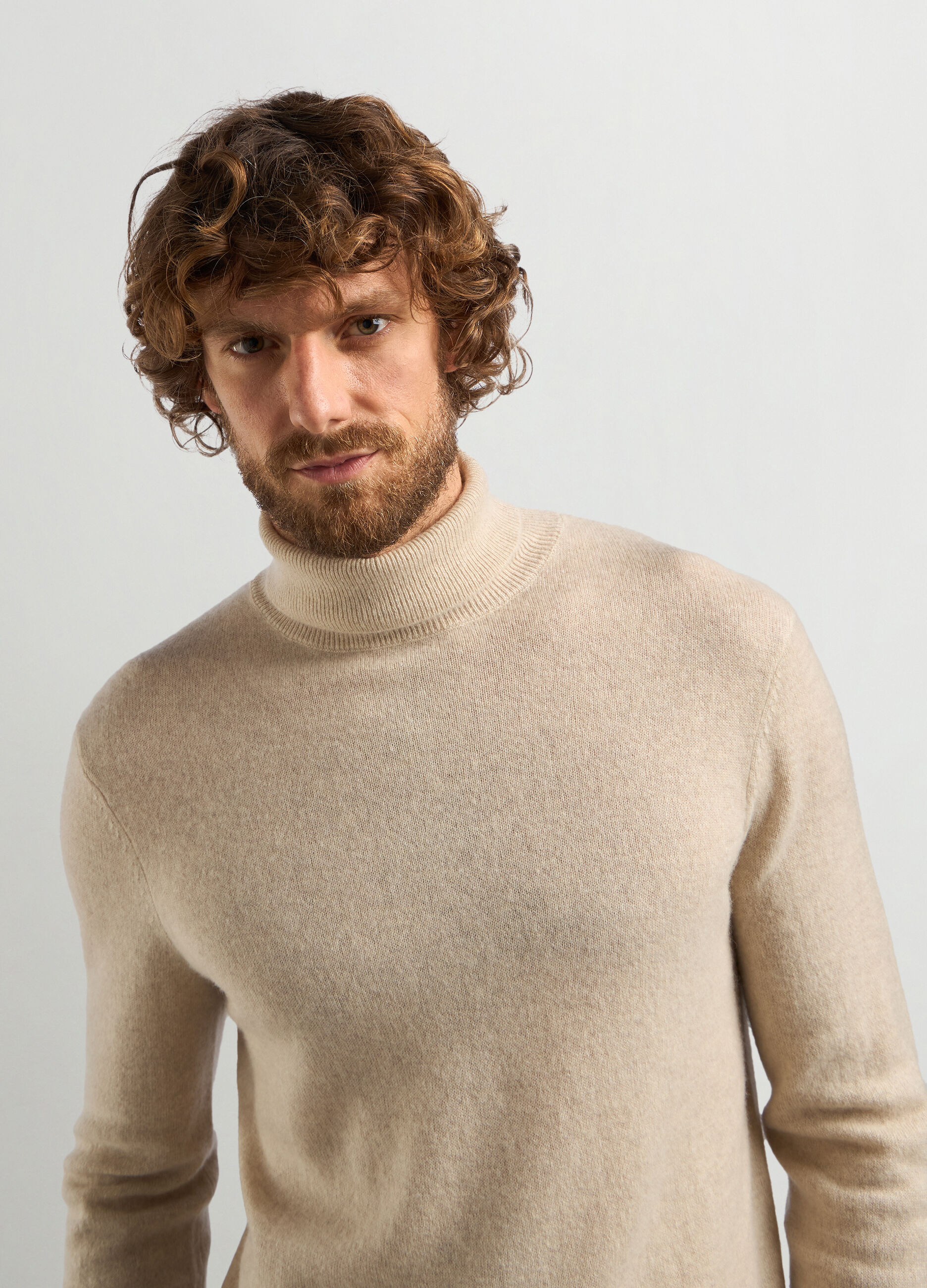 Maglione a collo alto in puro cashmere uomo